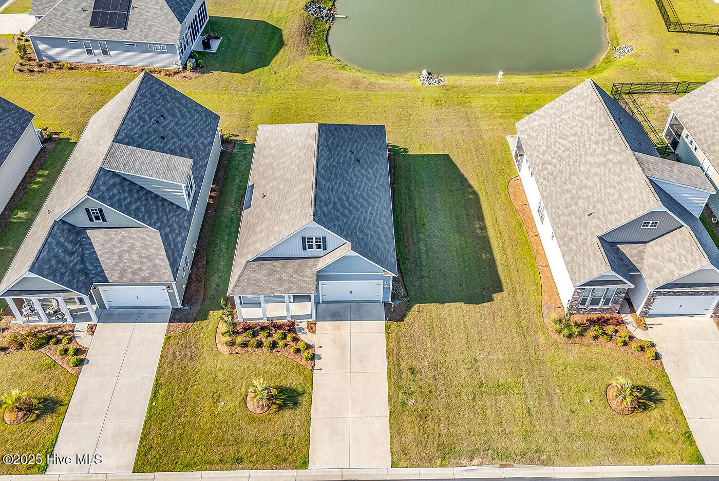 100547571 | Photo 44