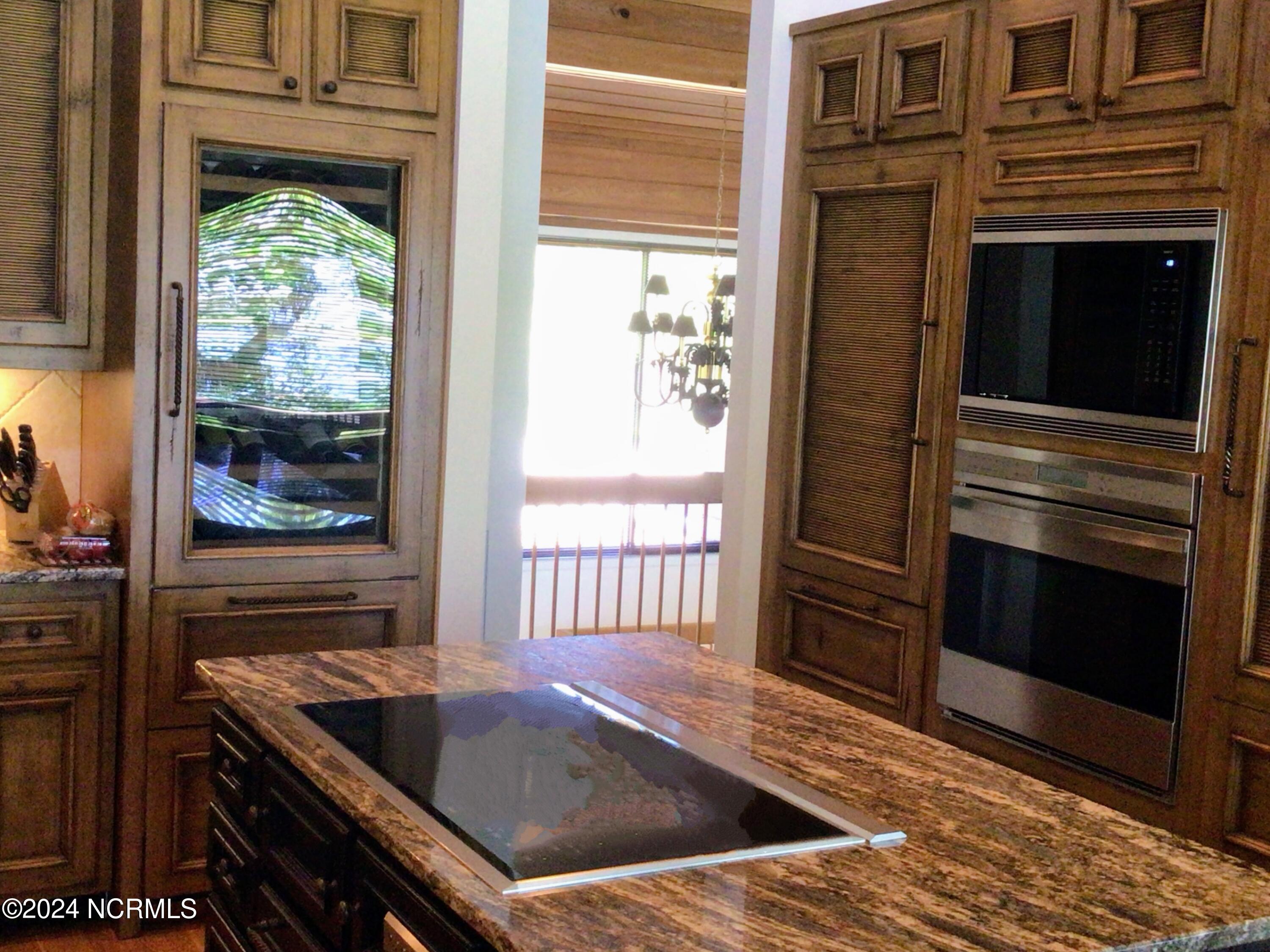 100463801 | Photo 13