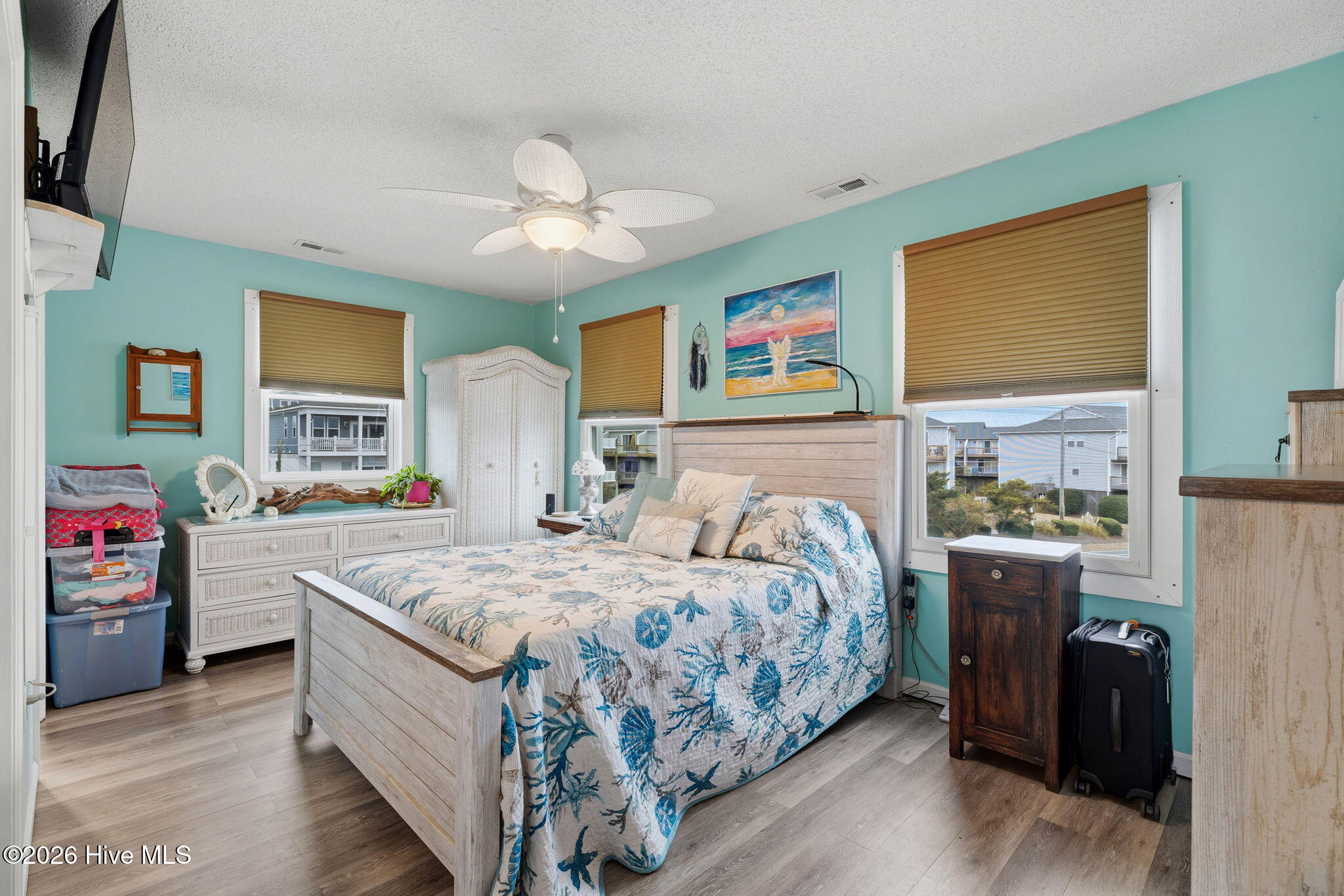 100551254 | Photo 16