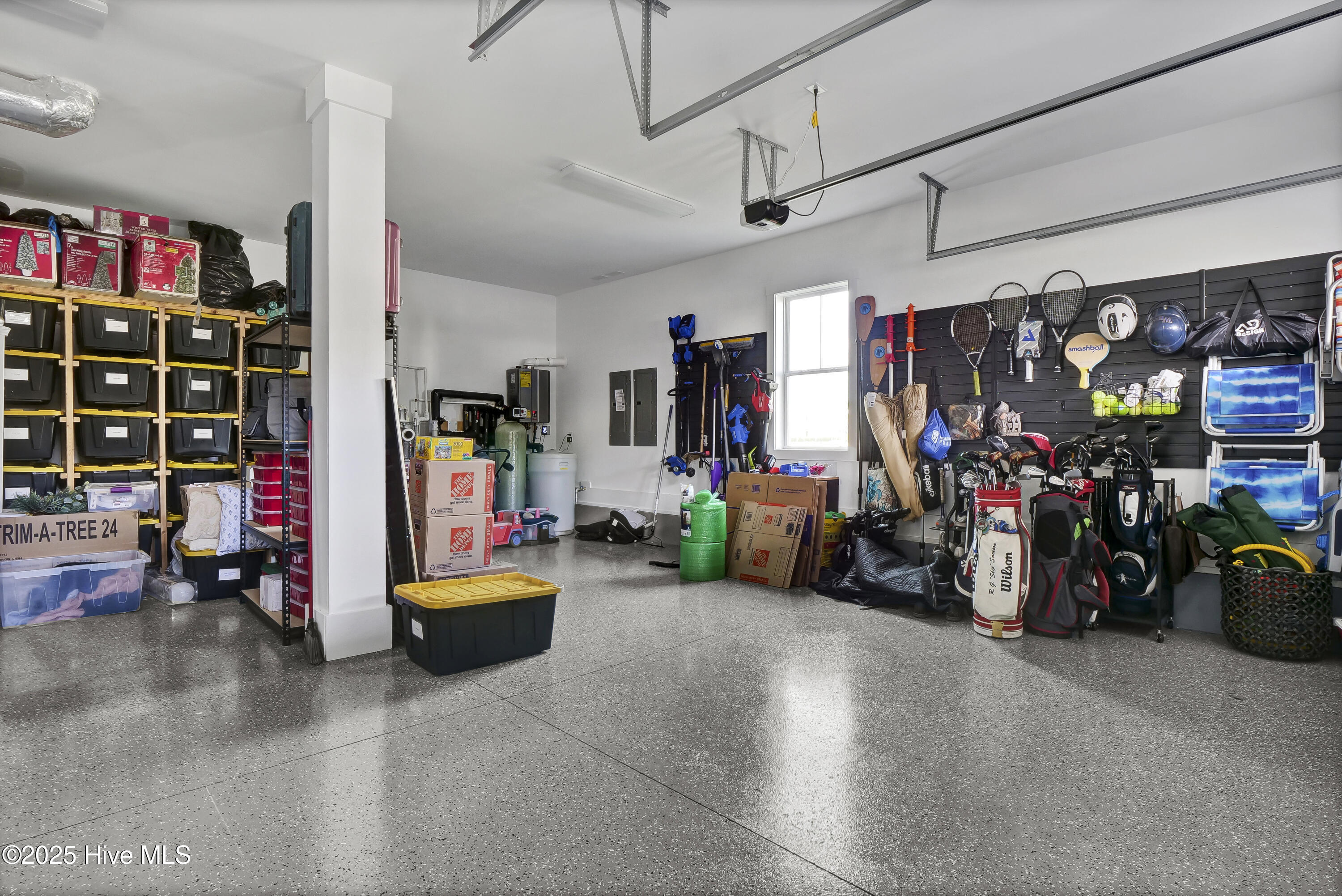 100534317 | Photo 44