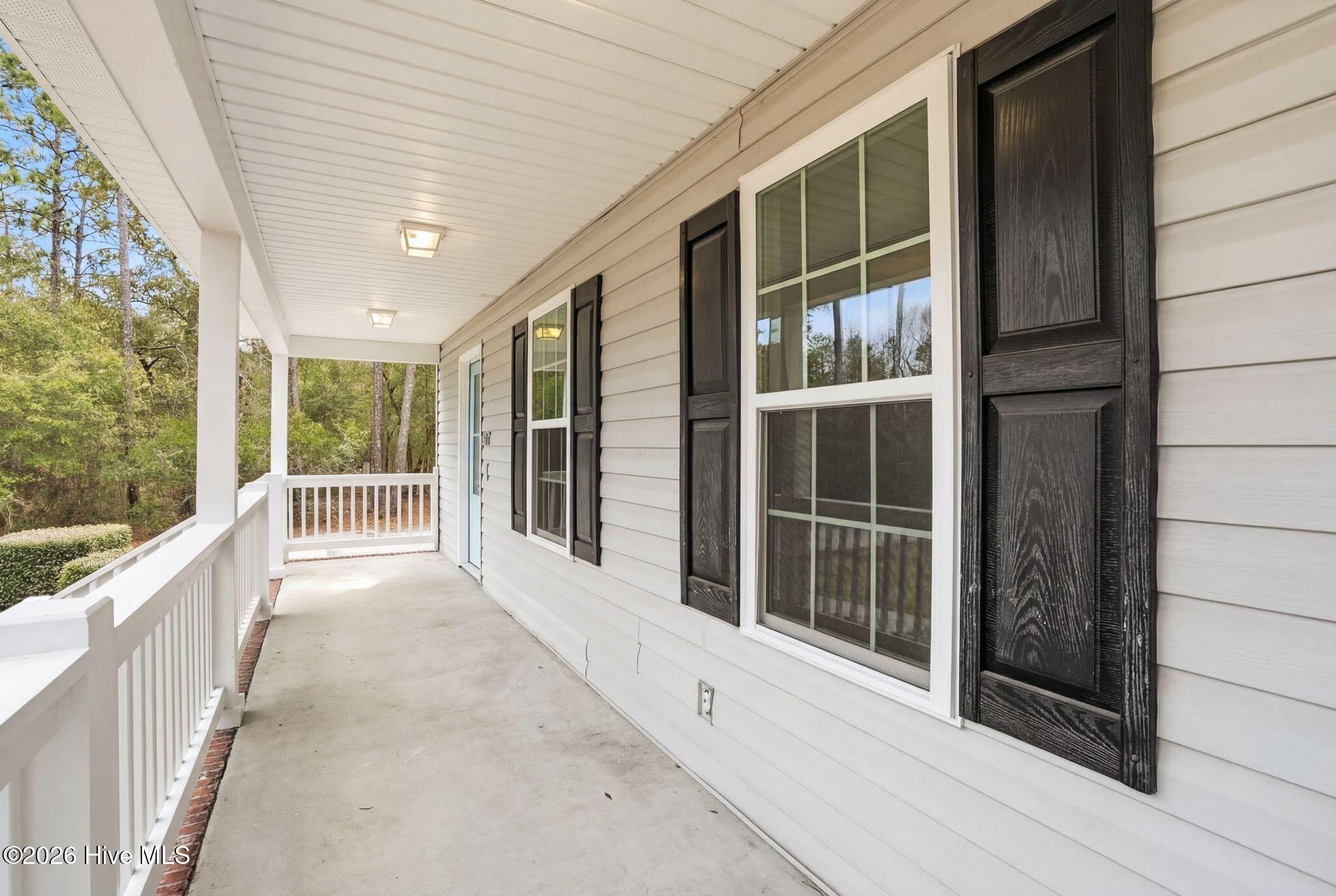 100557093 | Photo 13