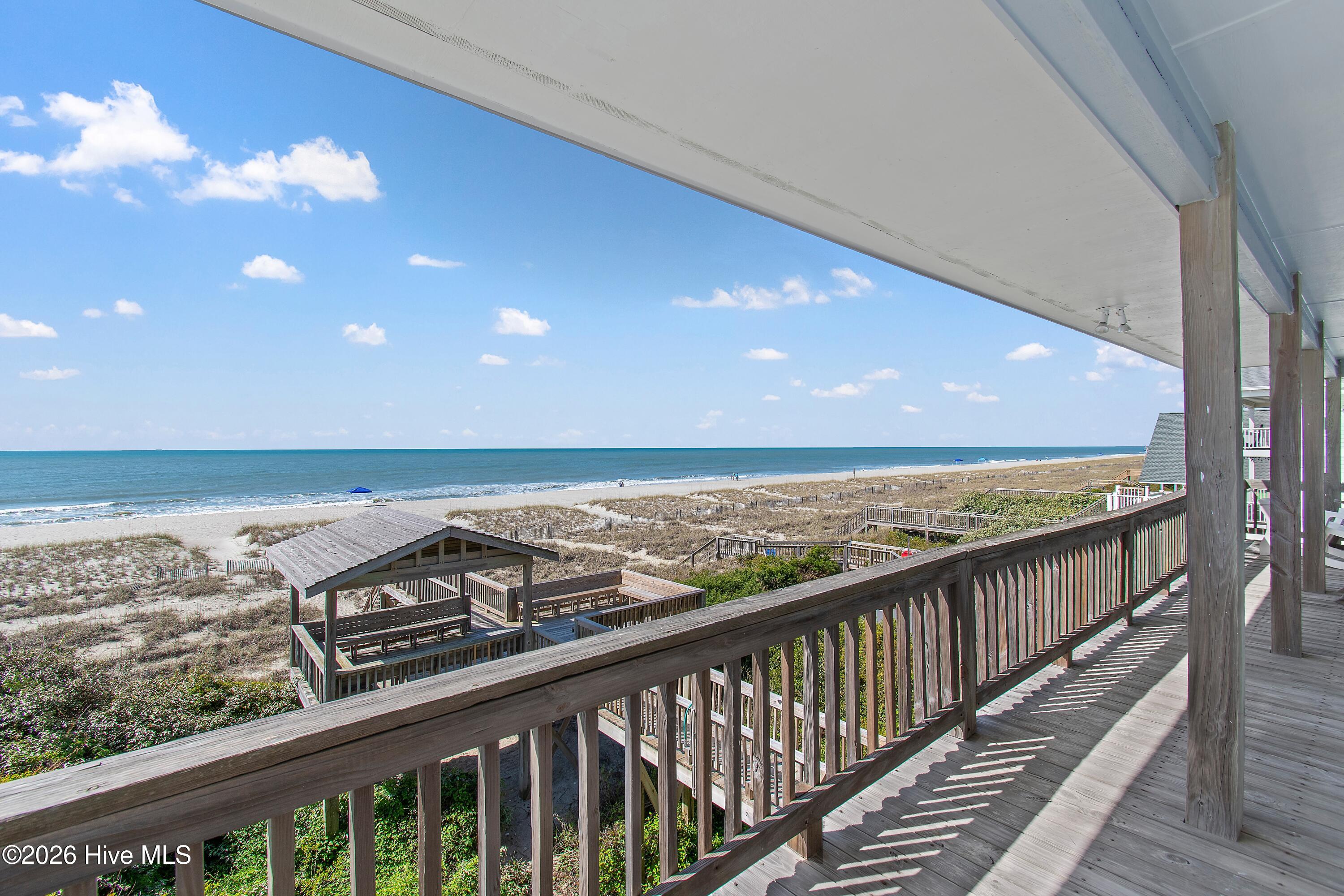 100566525 | Photo 37