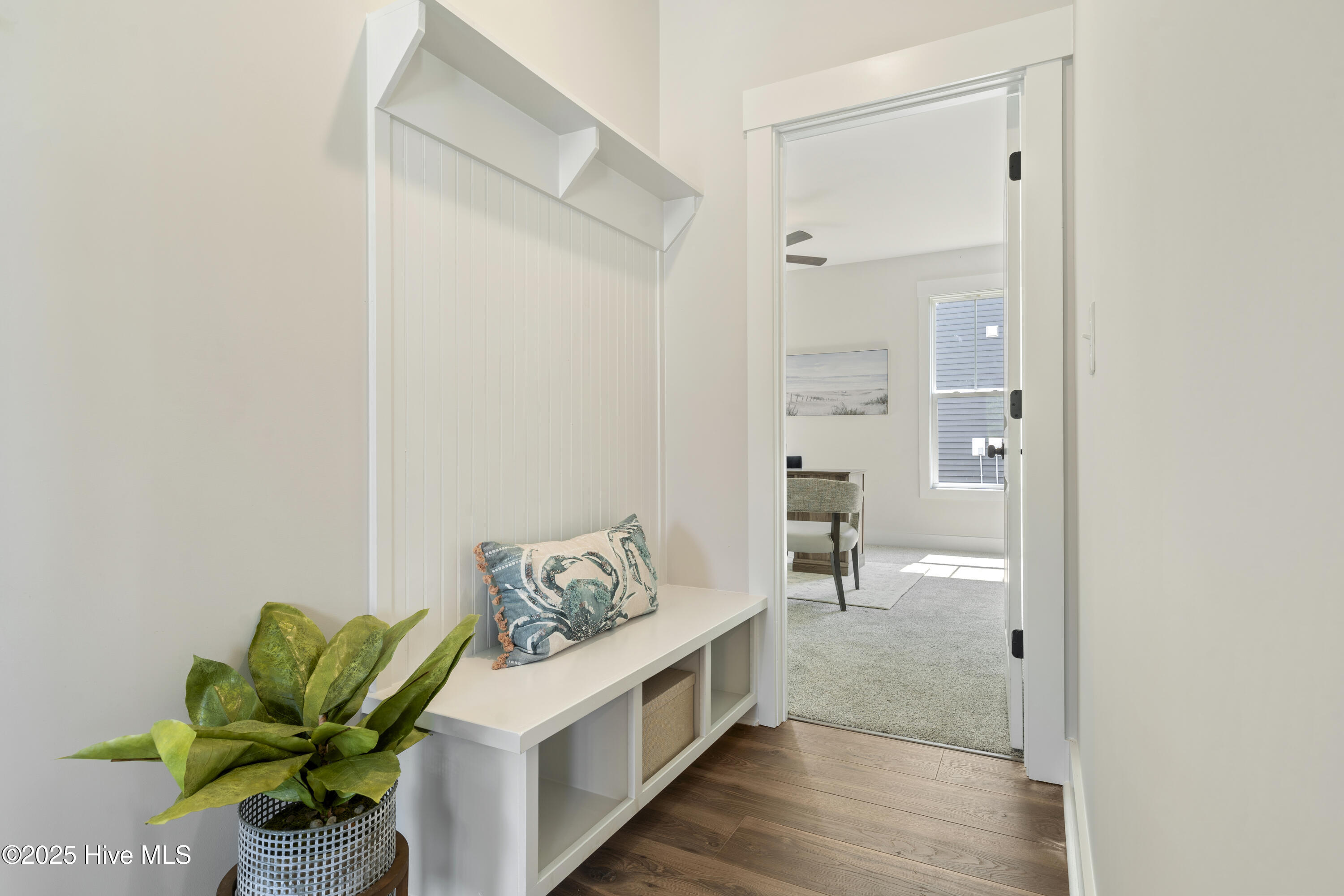 100556164 | Photo 14