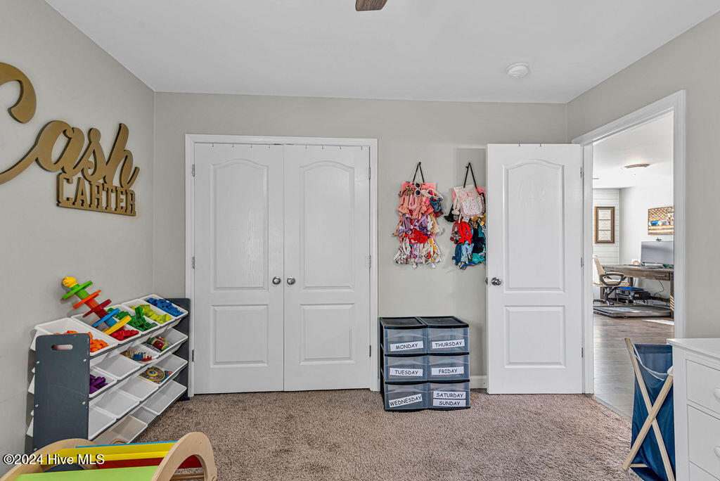 100543856 | Photo 27