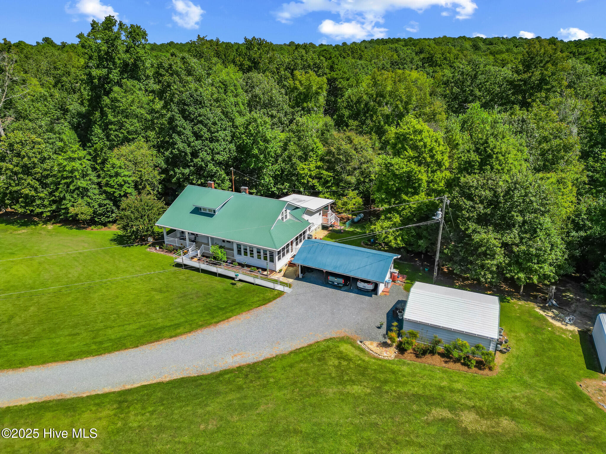 Drone__345_Ray's_Drive_001