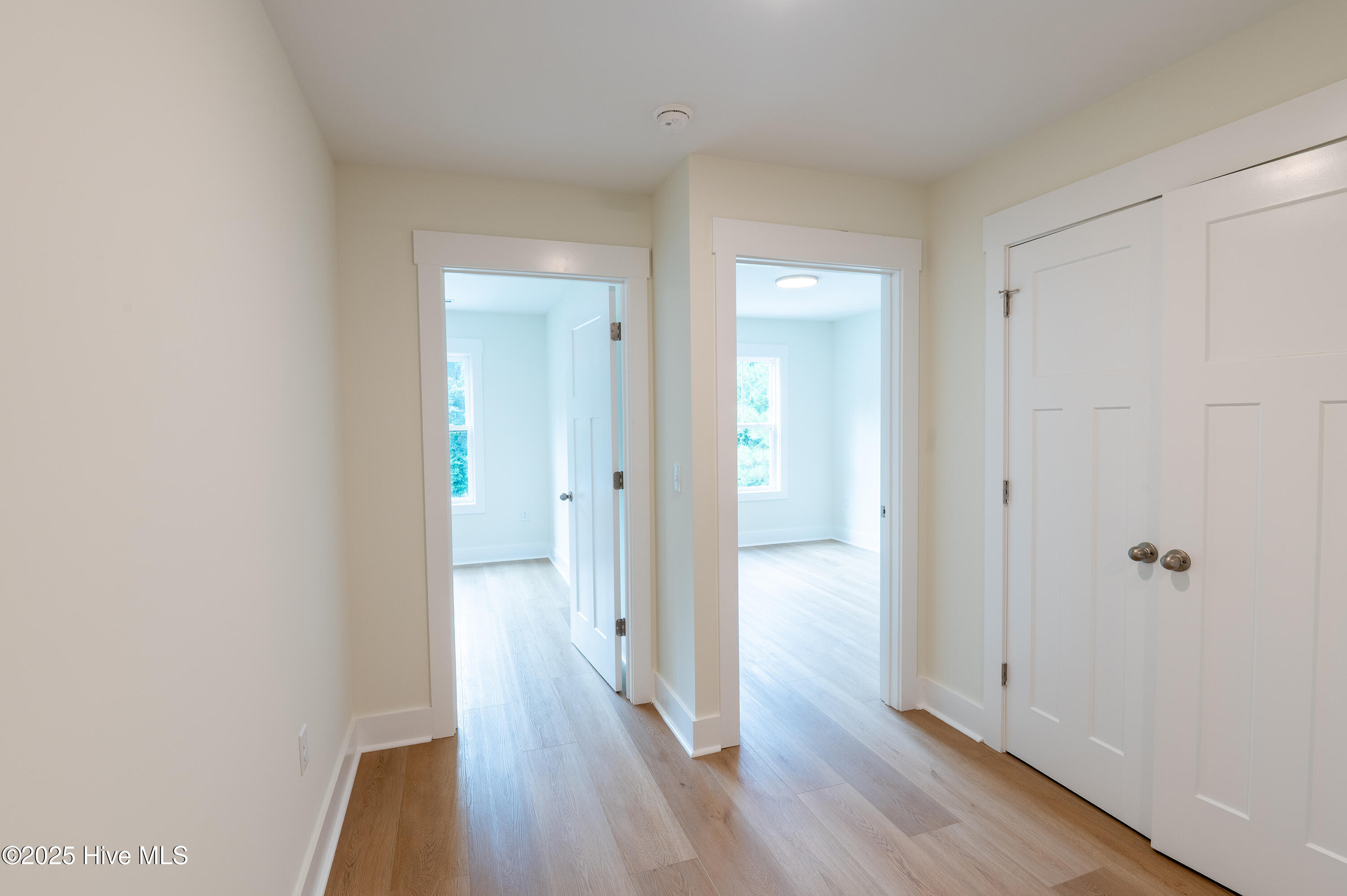 100518450 | Photo 17