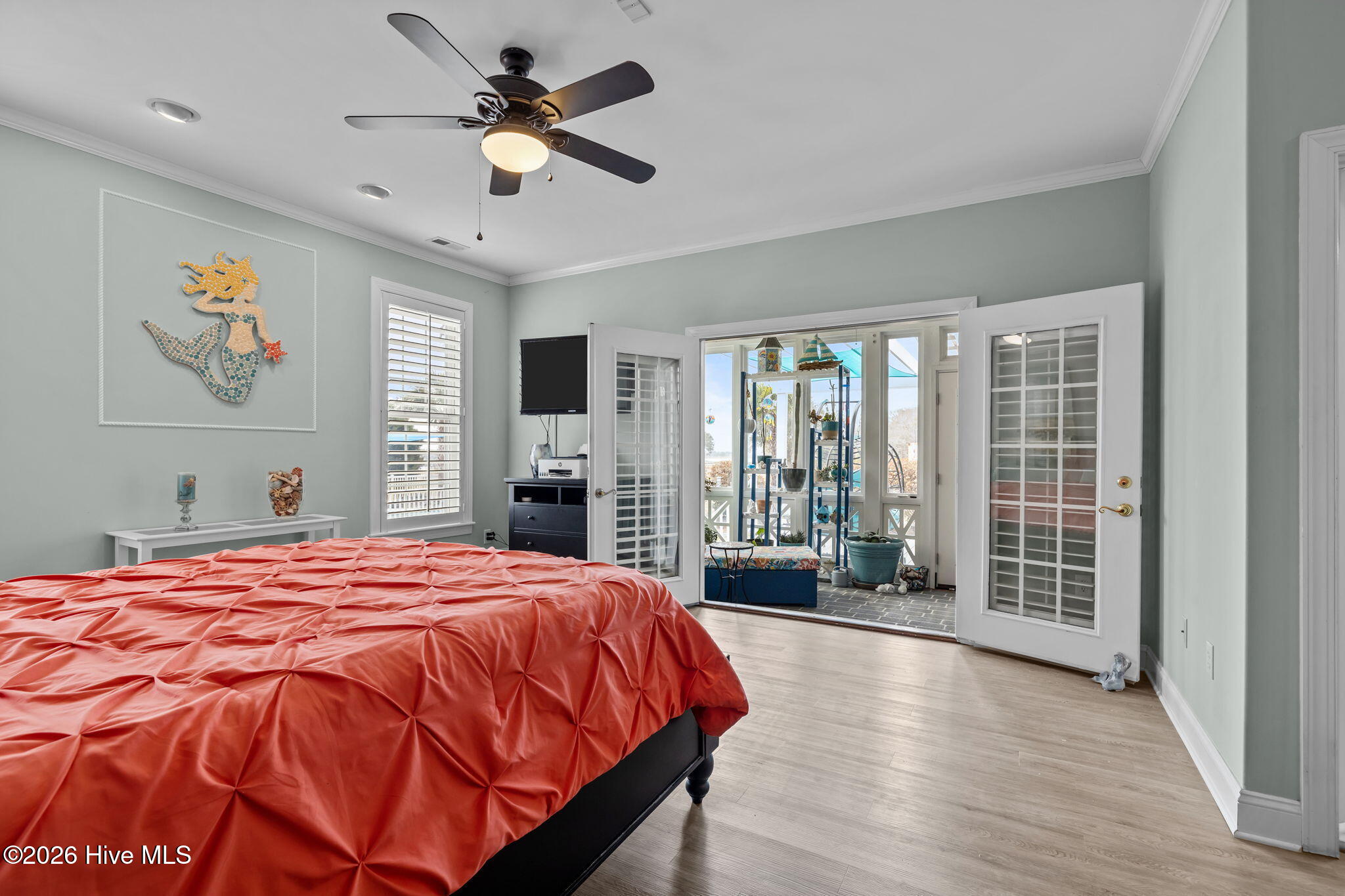 100555353 | Photo 26