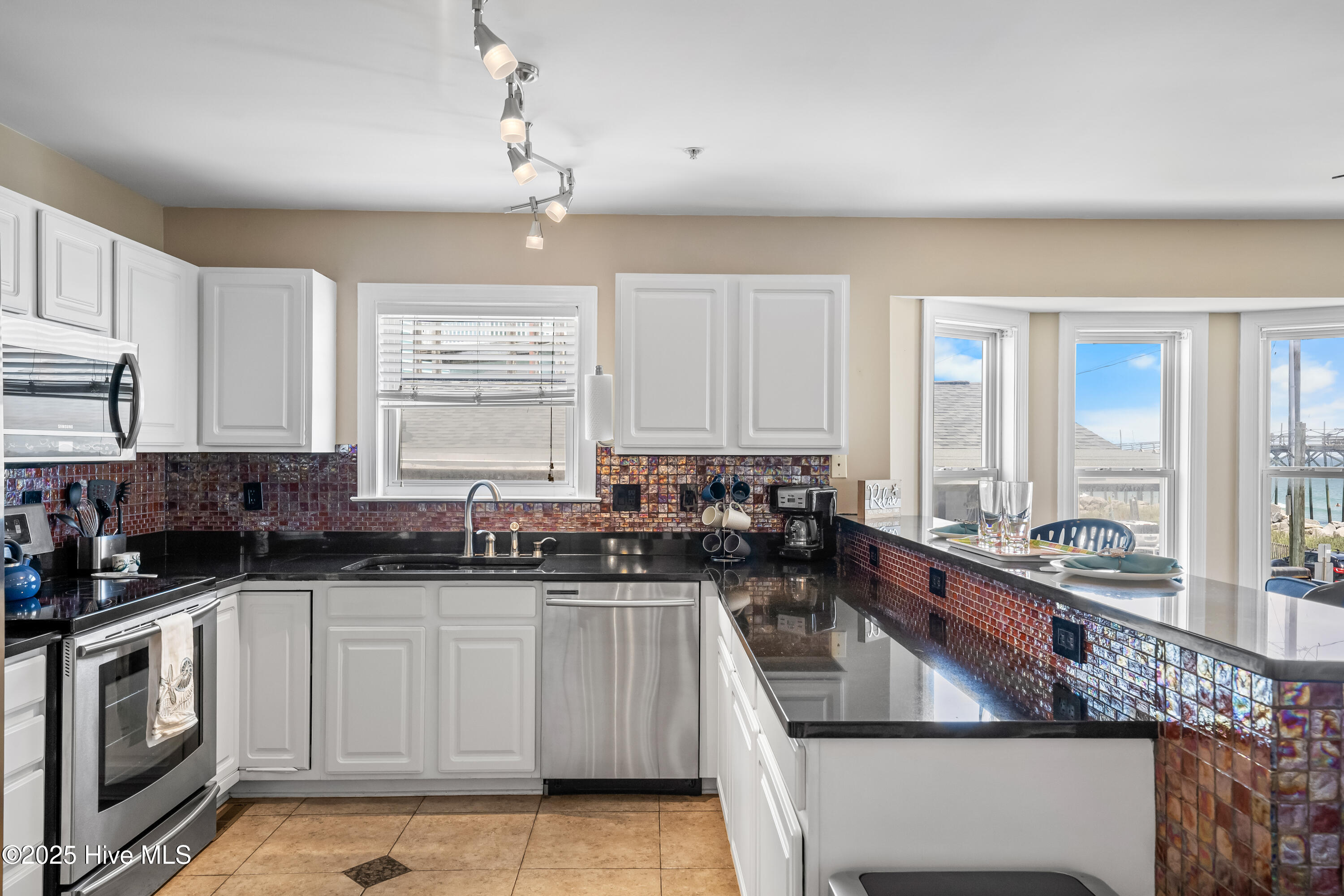 1713 Carolina Beach Avenue N B, Carolina Beach, NC 28428 – photo 19: 1713CBANUnitB-72