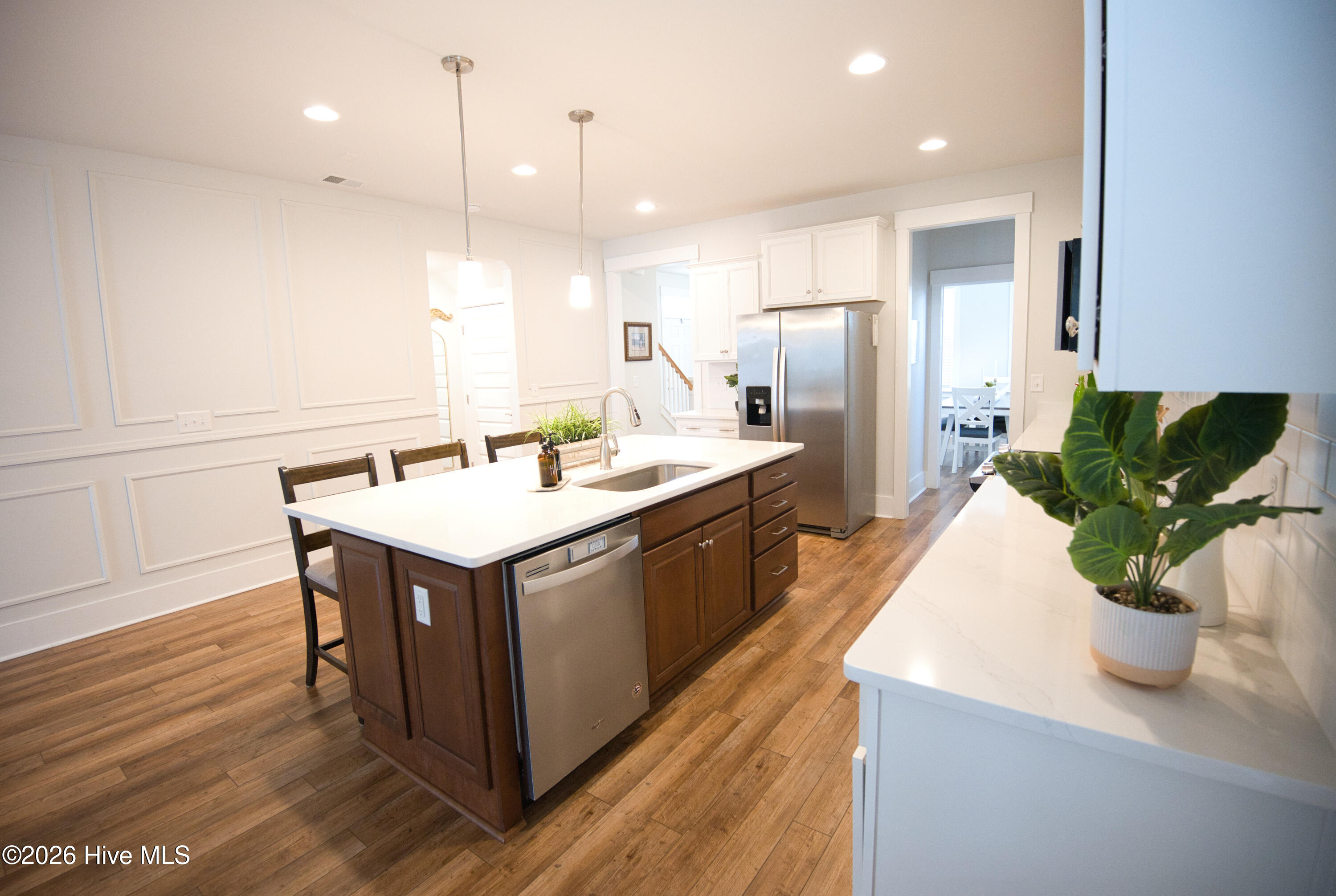 100551337 | Photo 28