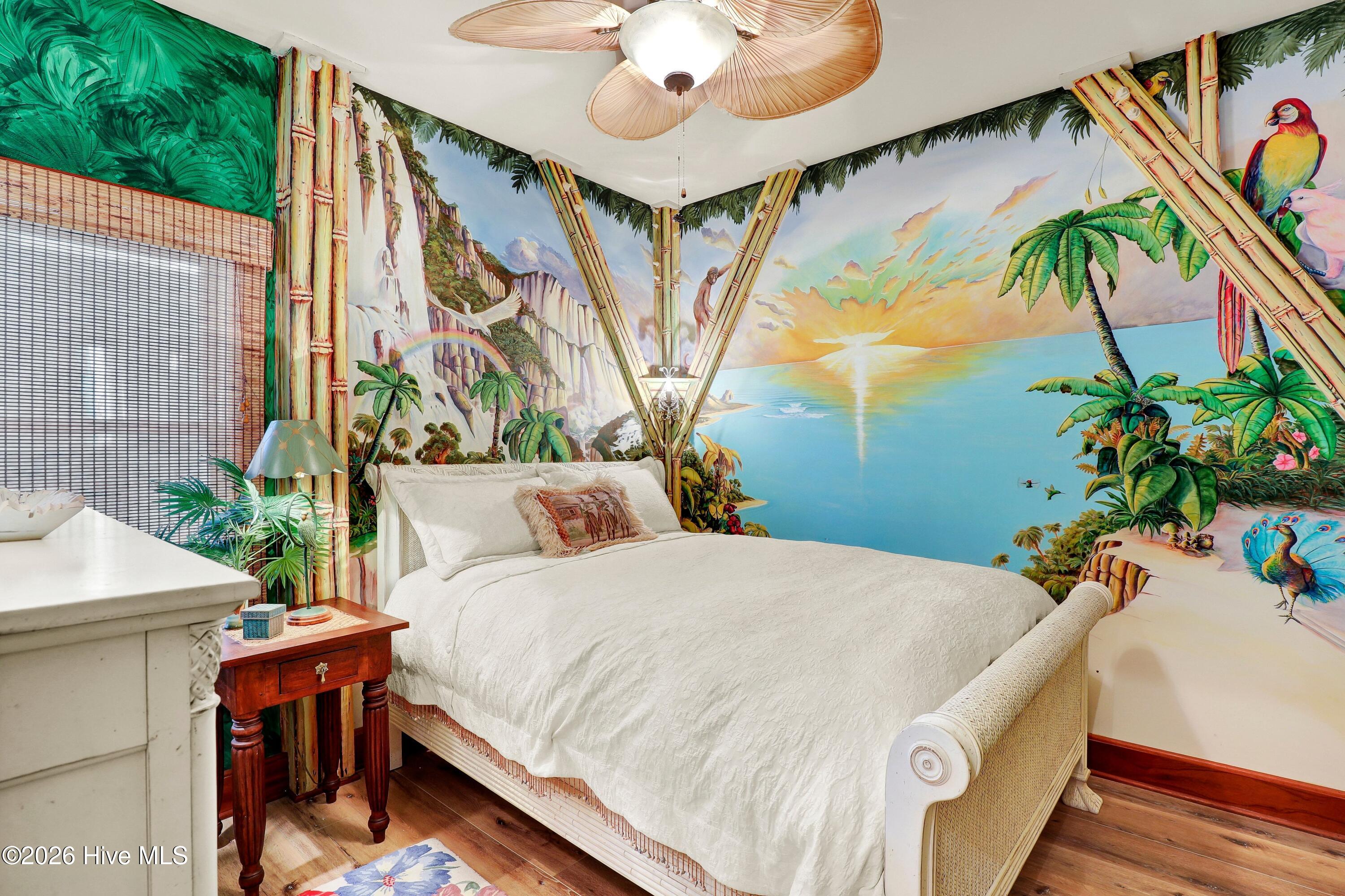 100558553 | Photo 14