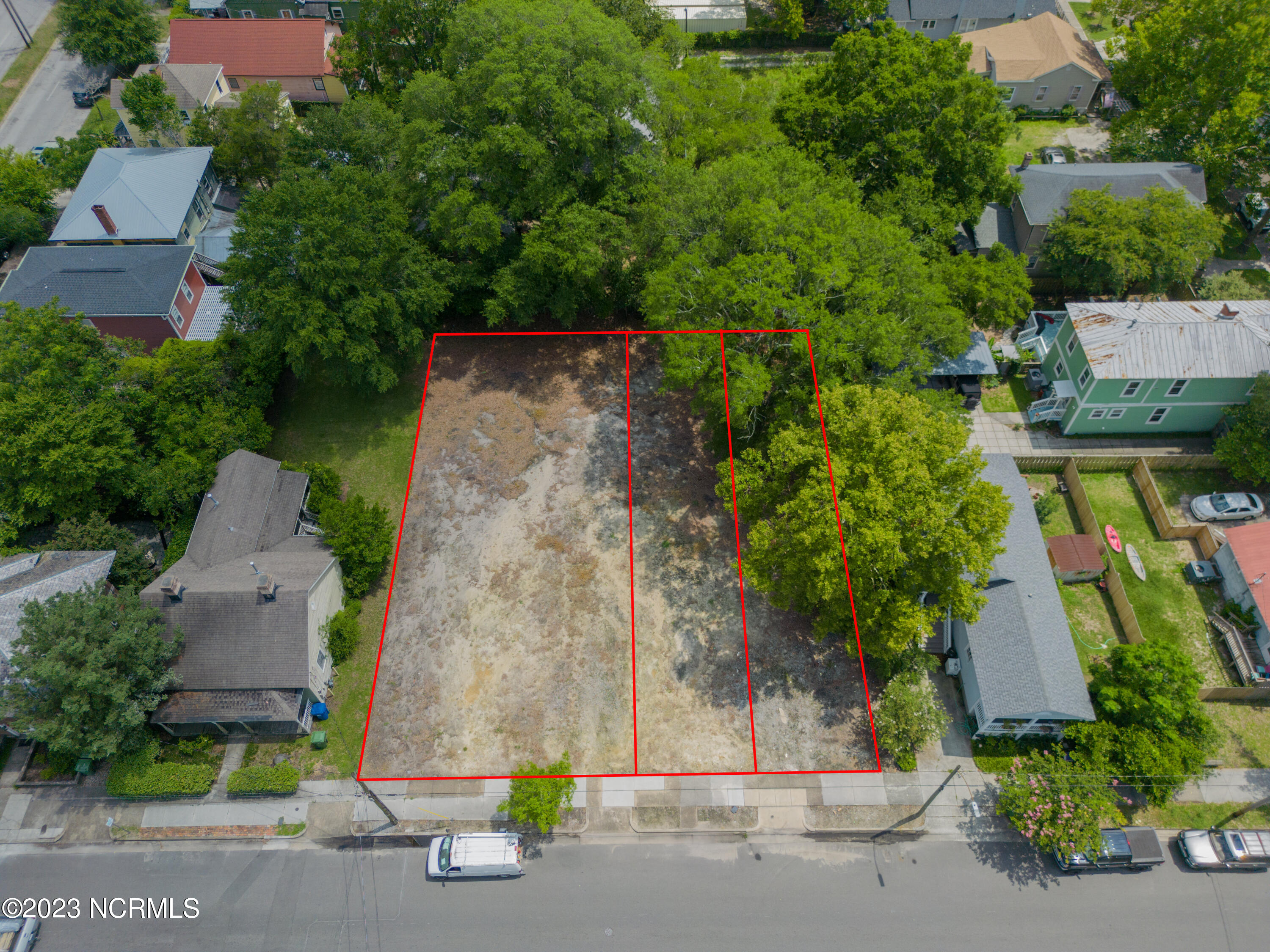 100393433 | Photo 16