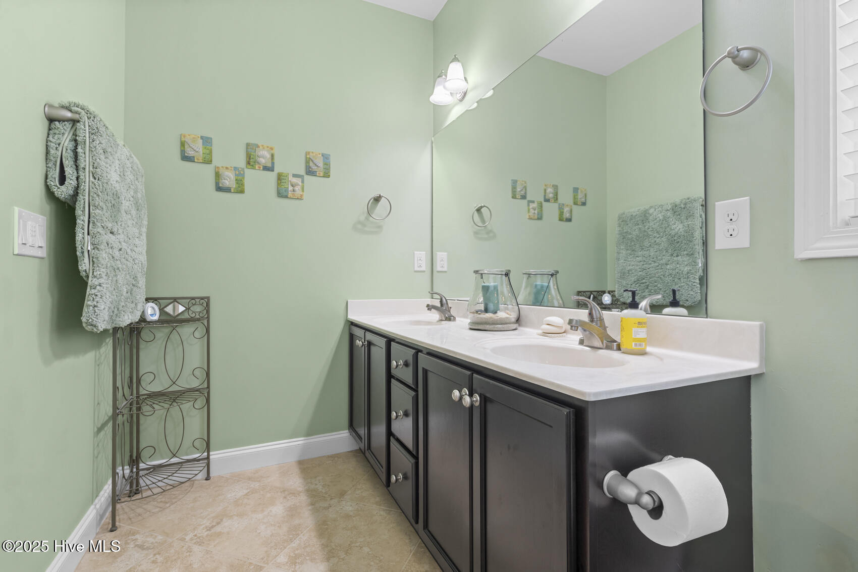 100501519 | Photo 33