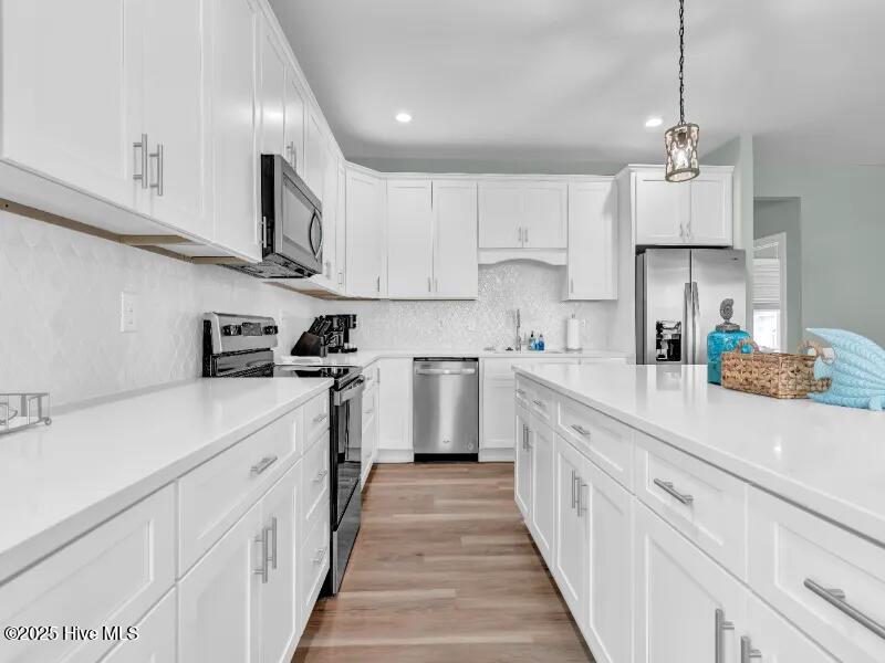 100541216 | Photo 22