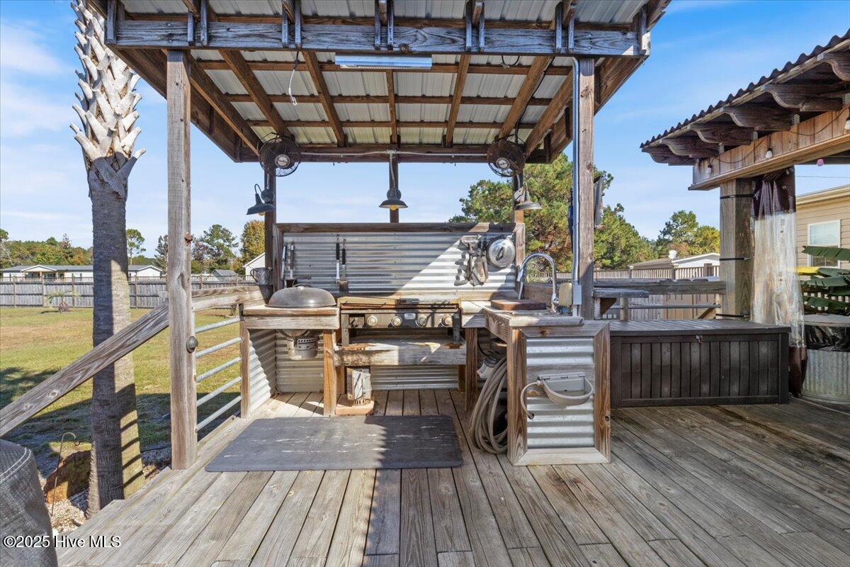 100539175 | Photo 42