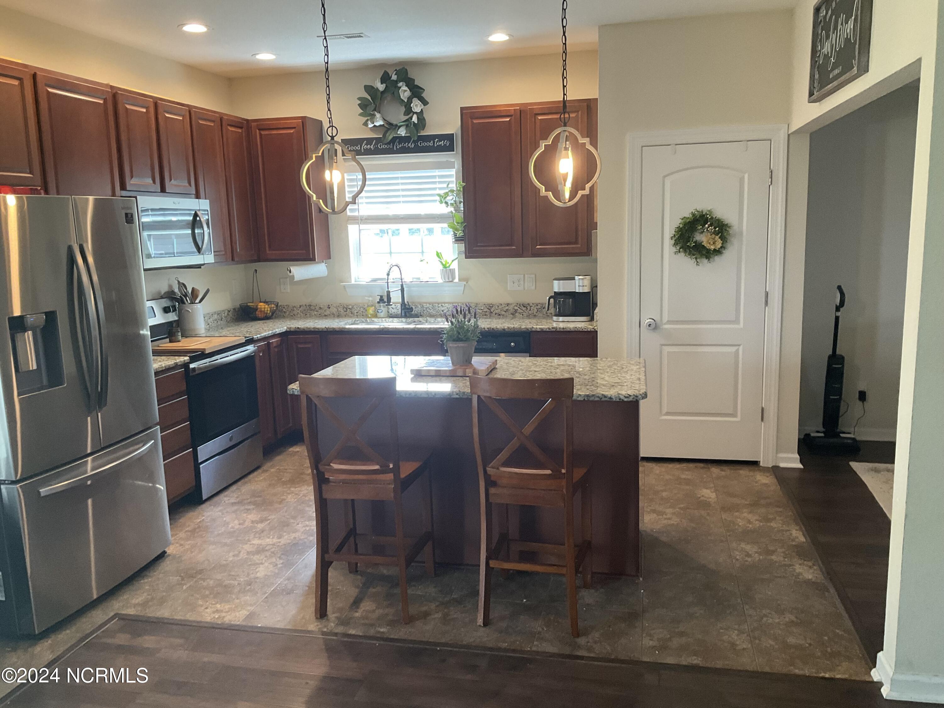 Kitchen 1