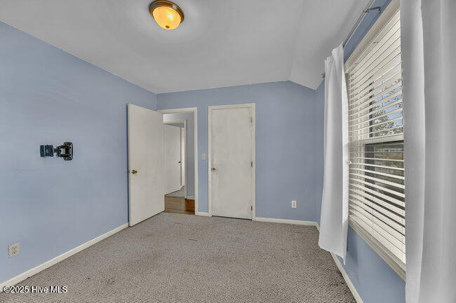 100535048 | Photo 12