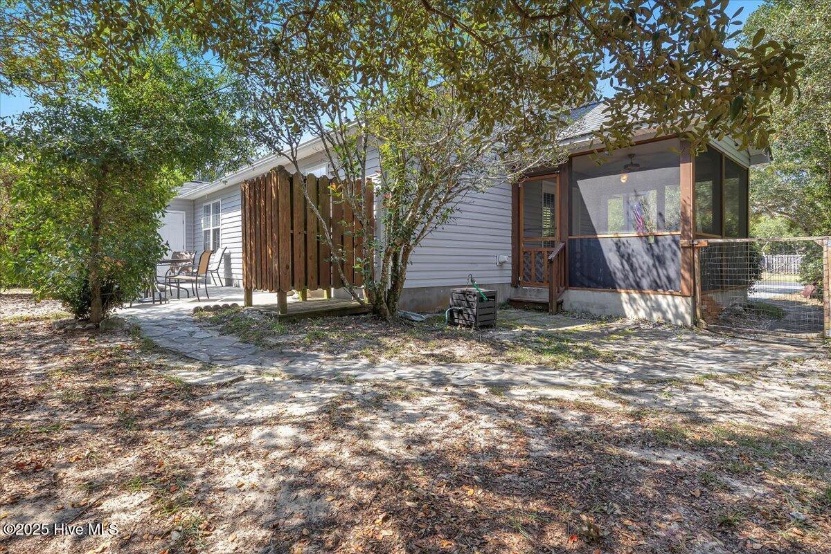 100532549 | Photo 33