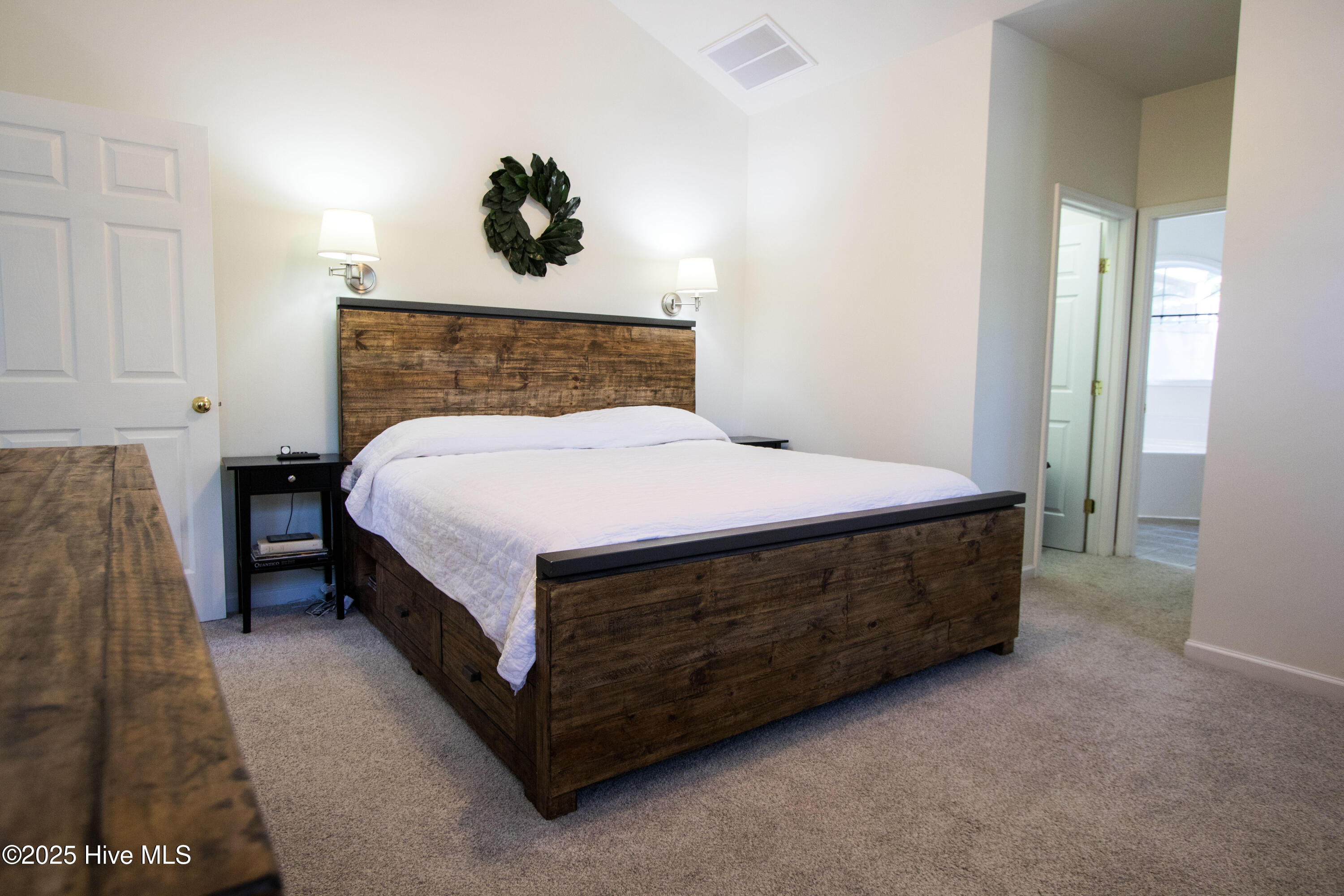 100507772 | Photo 12