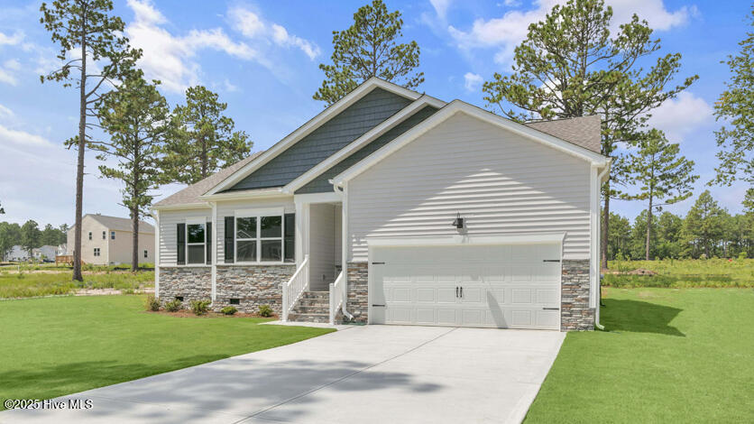 Homes for sale in West End, NC | 3120 Platinum Cir, West End, NC 27376 | MLS# 100494866