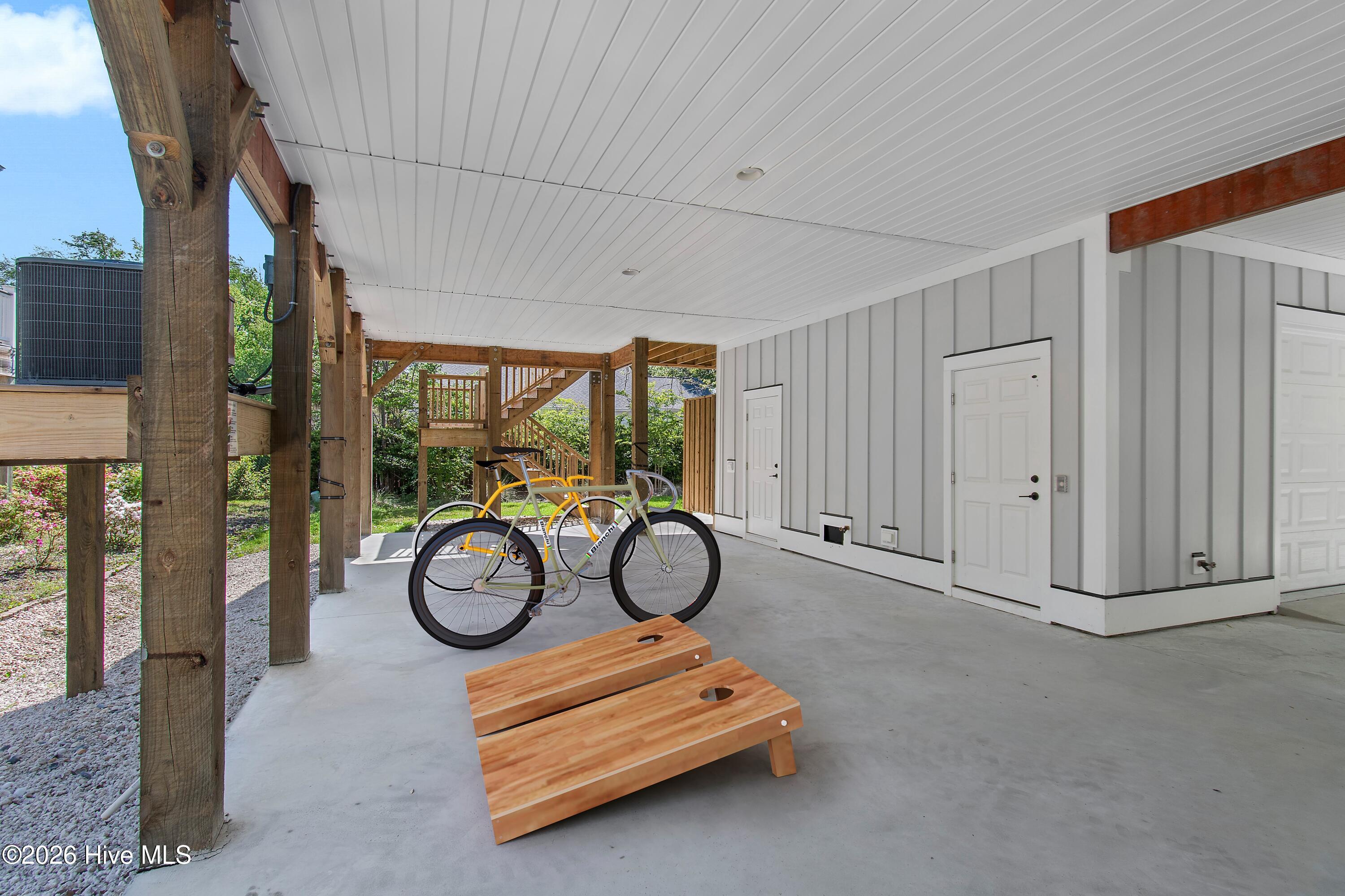 100567576 | Photo 40