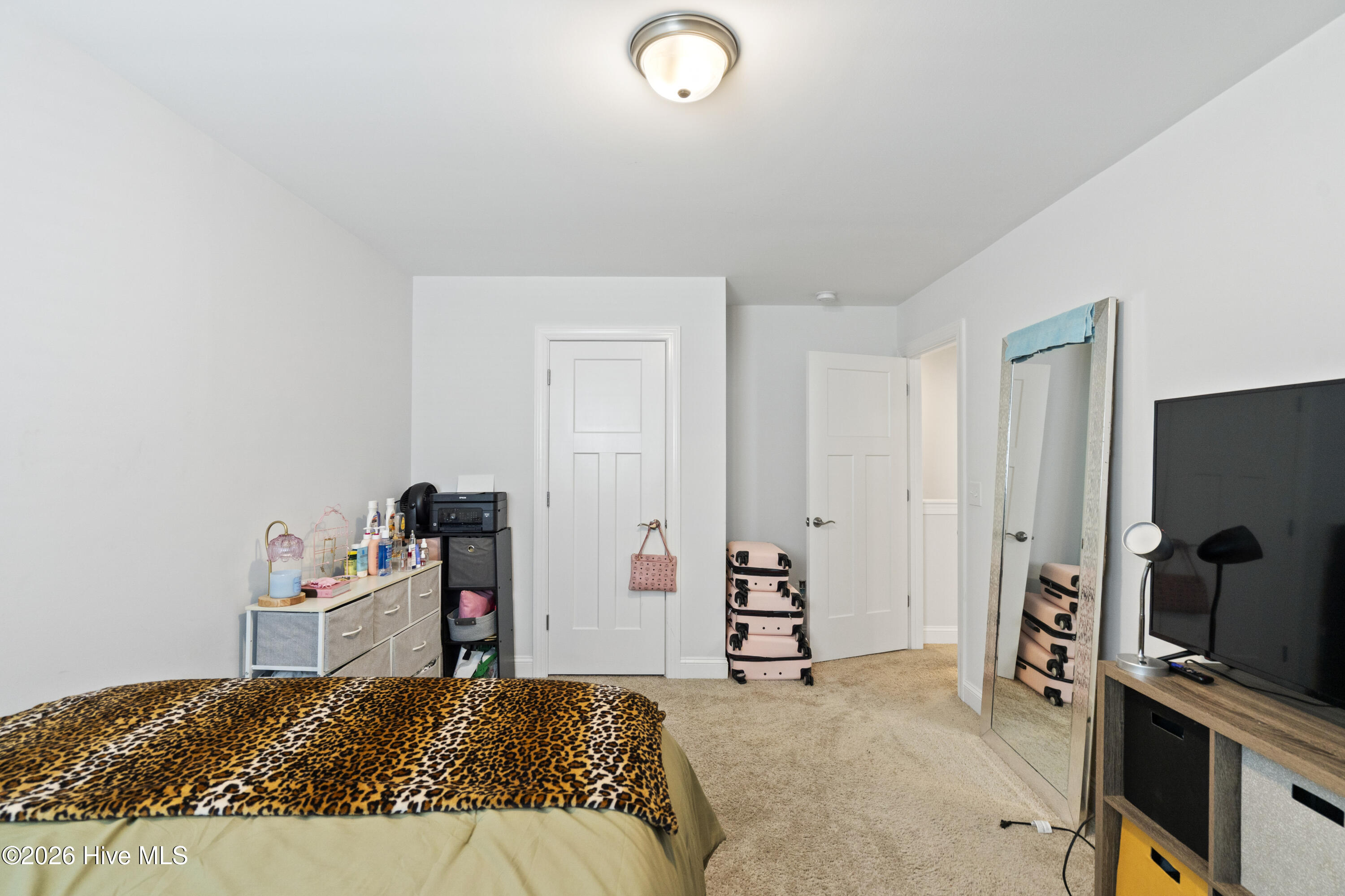 100554092 | Photo 32