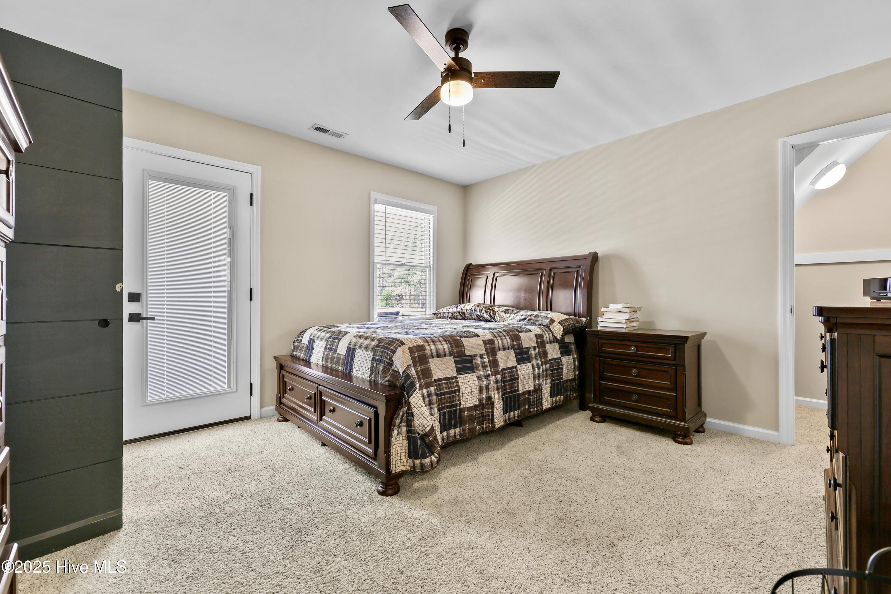 100494735 | Photo 41