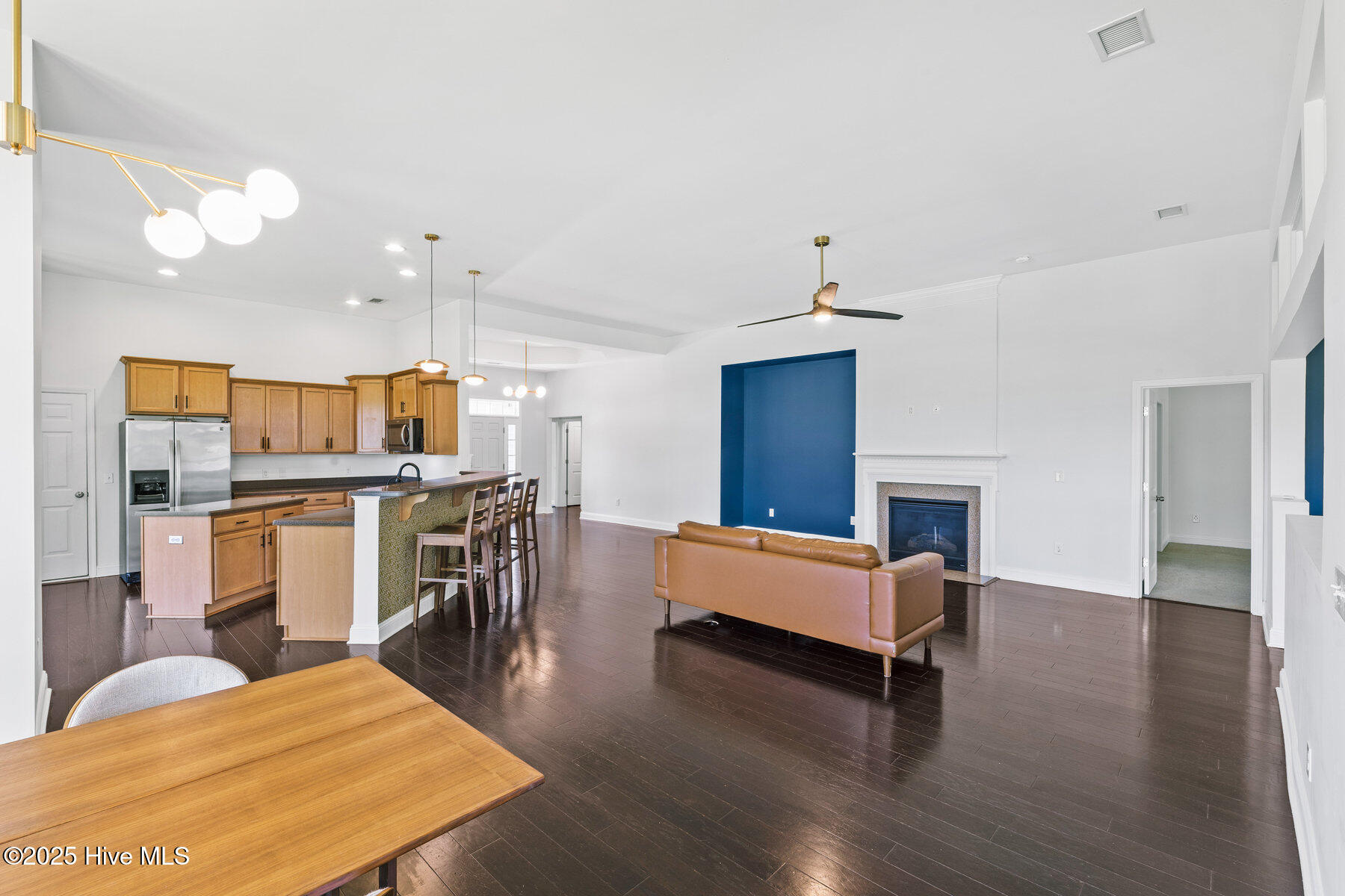 100521080 | Photo 17