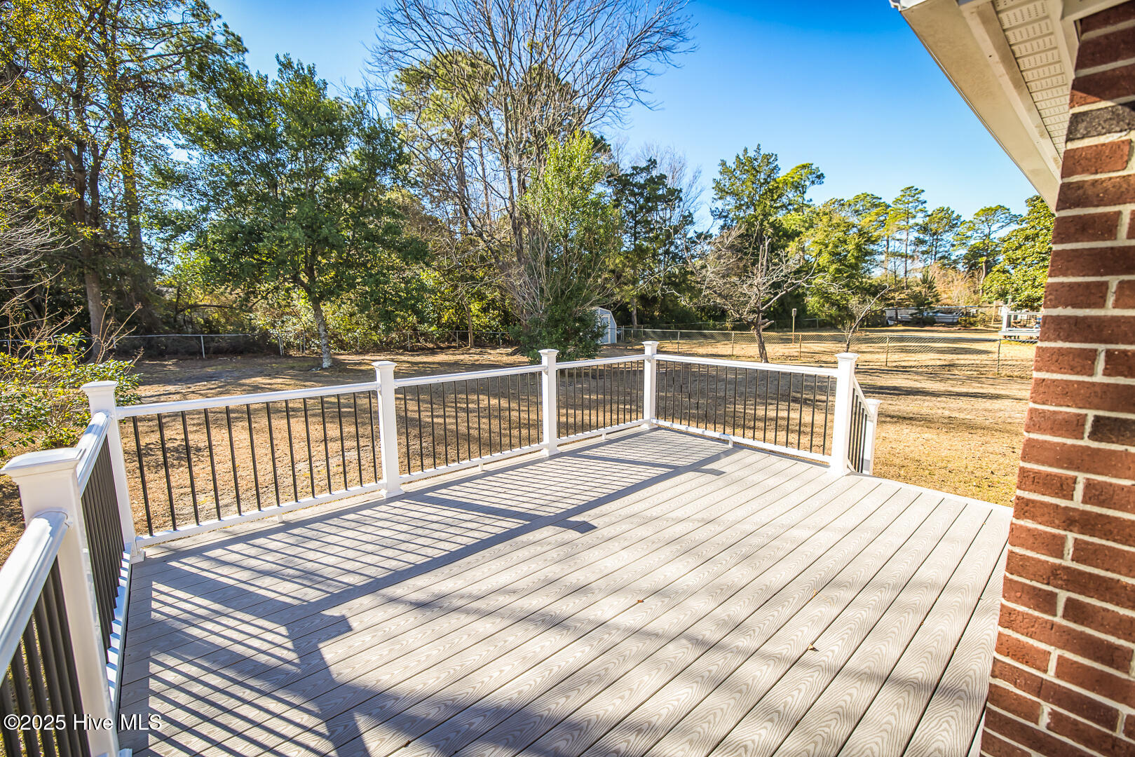 100577200 | Photo 29