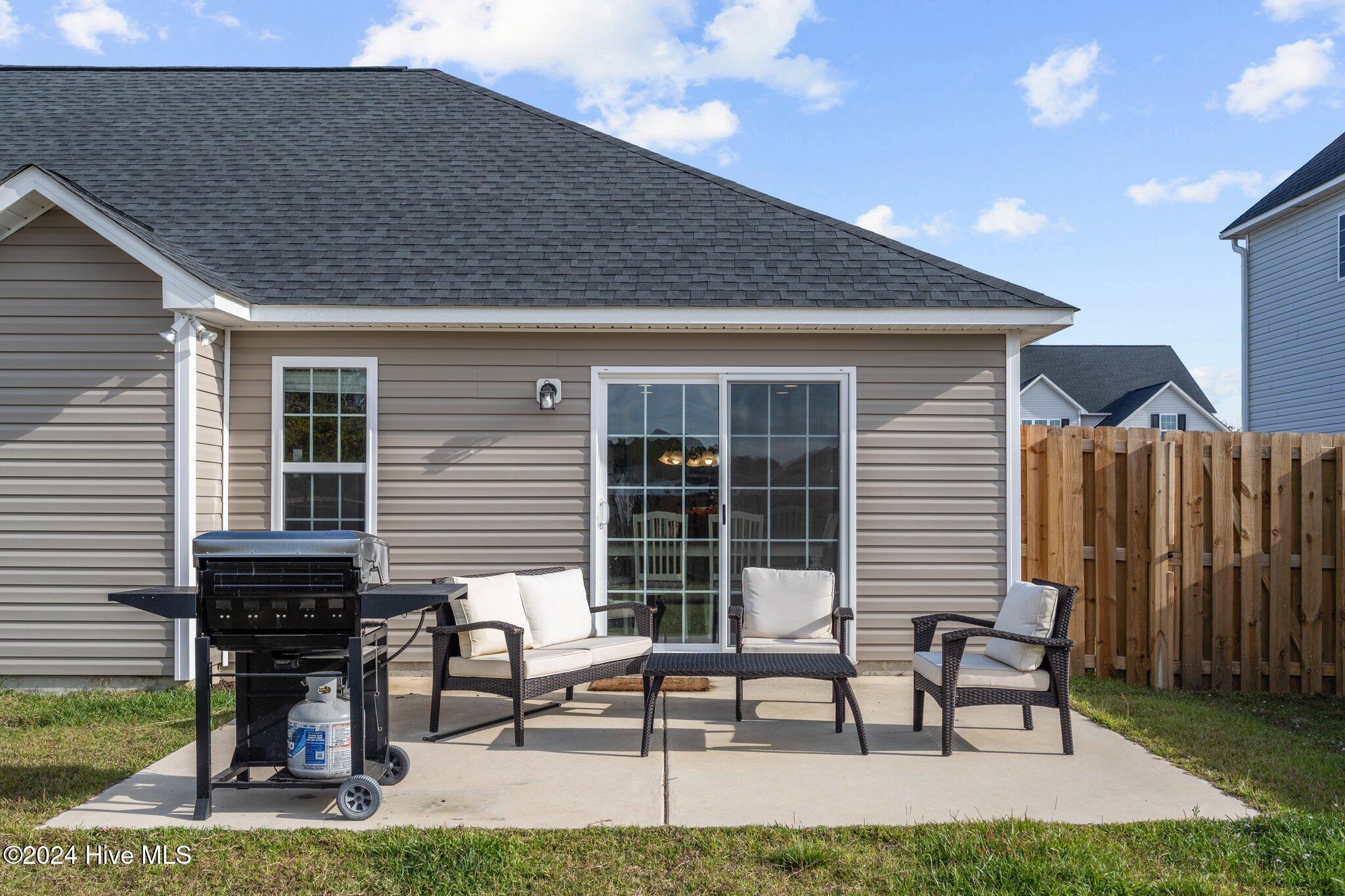 100551017 | Photo 41