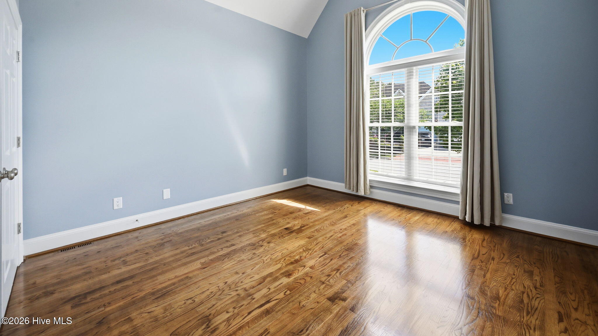 17-web-or-mls-2025Cornerstone_017