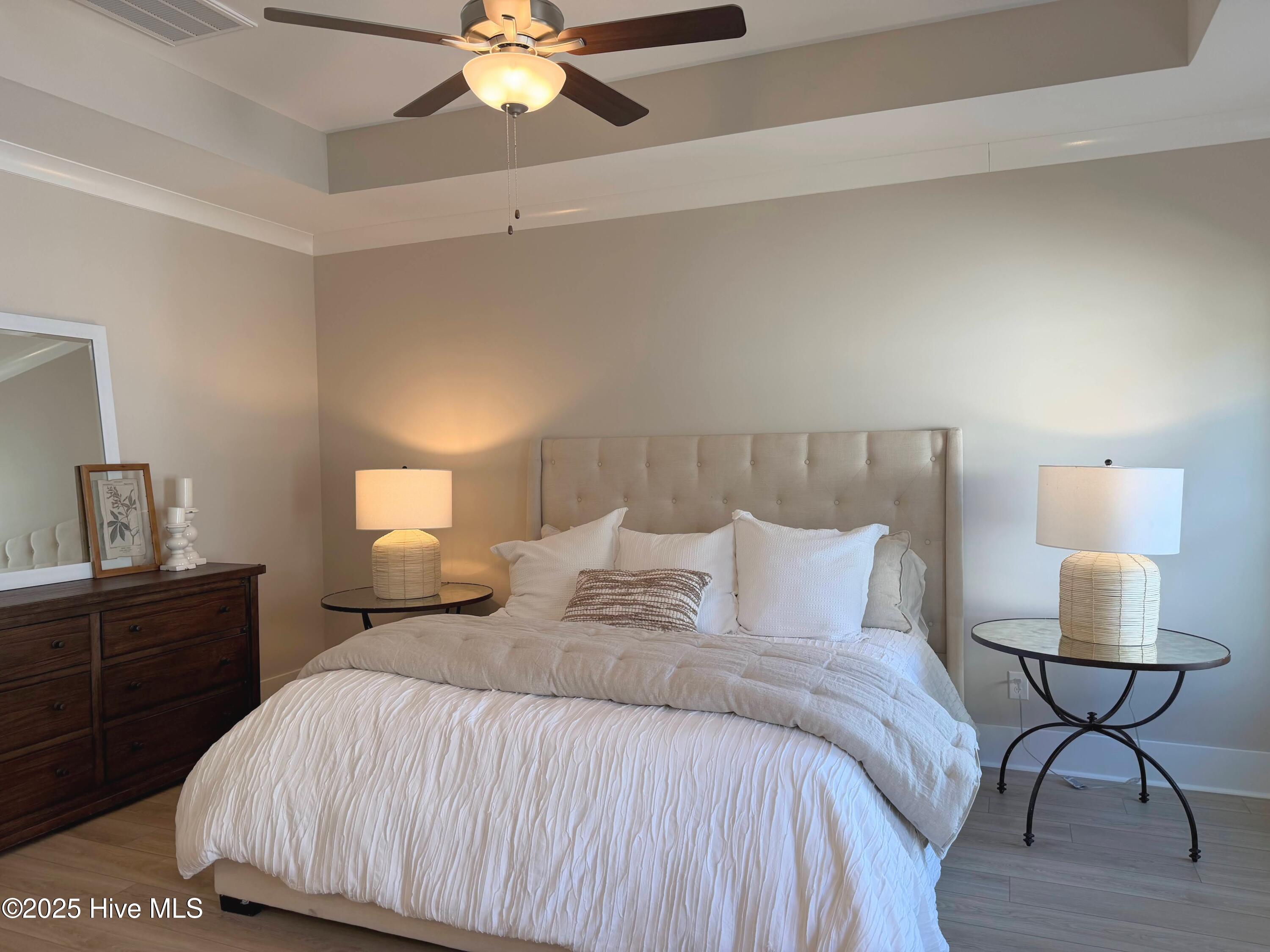 100530293 | Photo 12