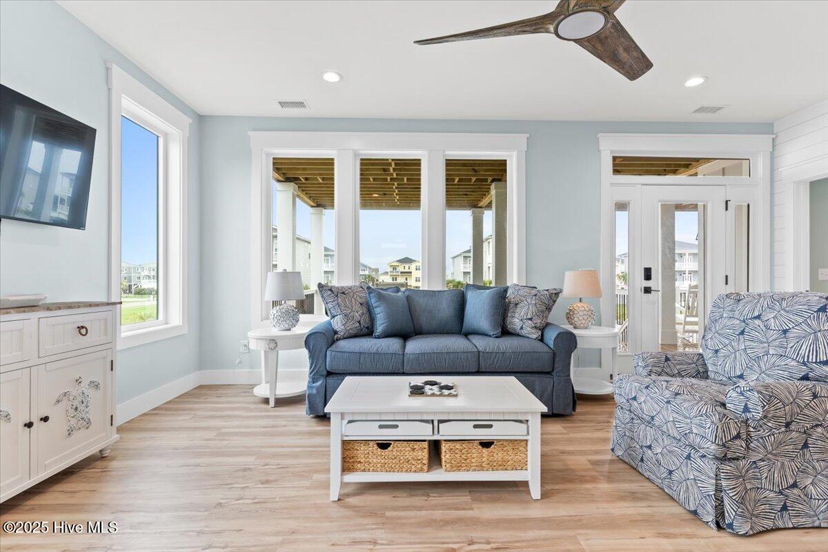 100526608 | Photo 21