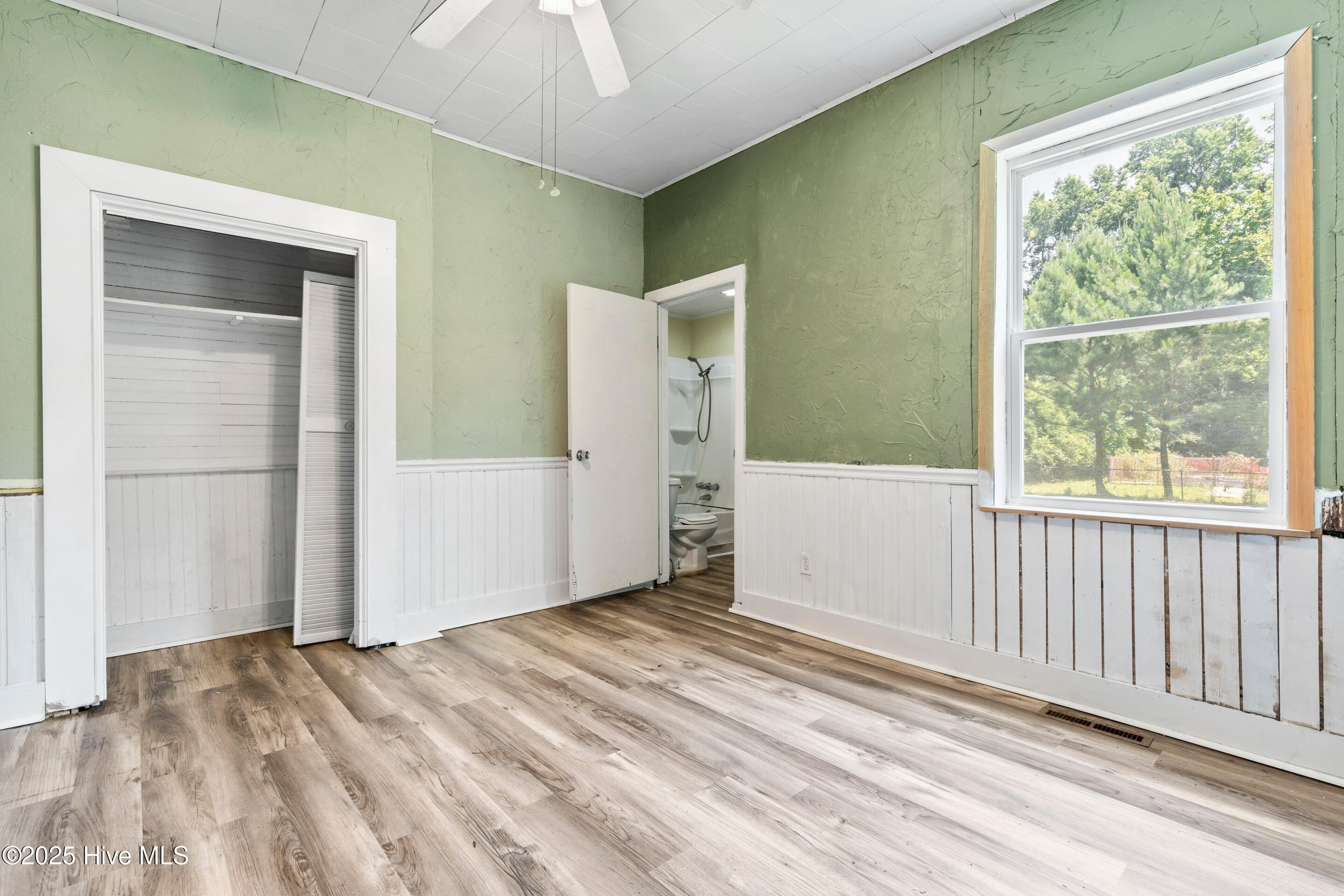 100513299 | Photo 27