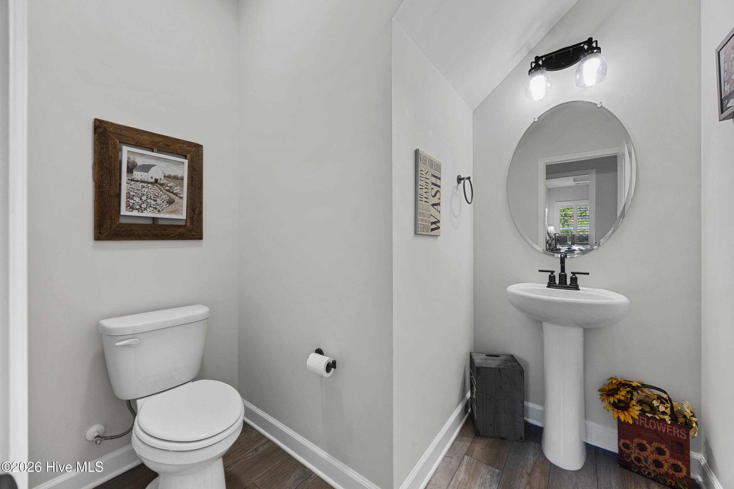 100548050 | Photo 17