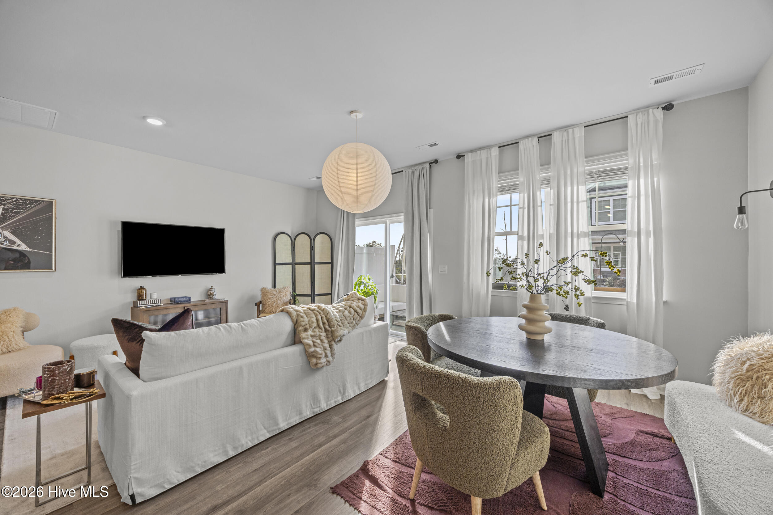 100554474 | Photo 14