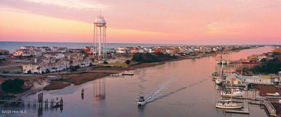 100509563 | Photo 12