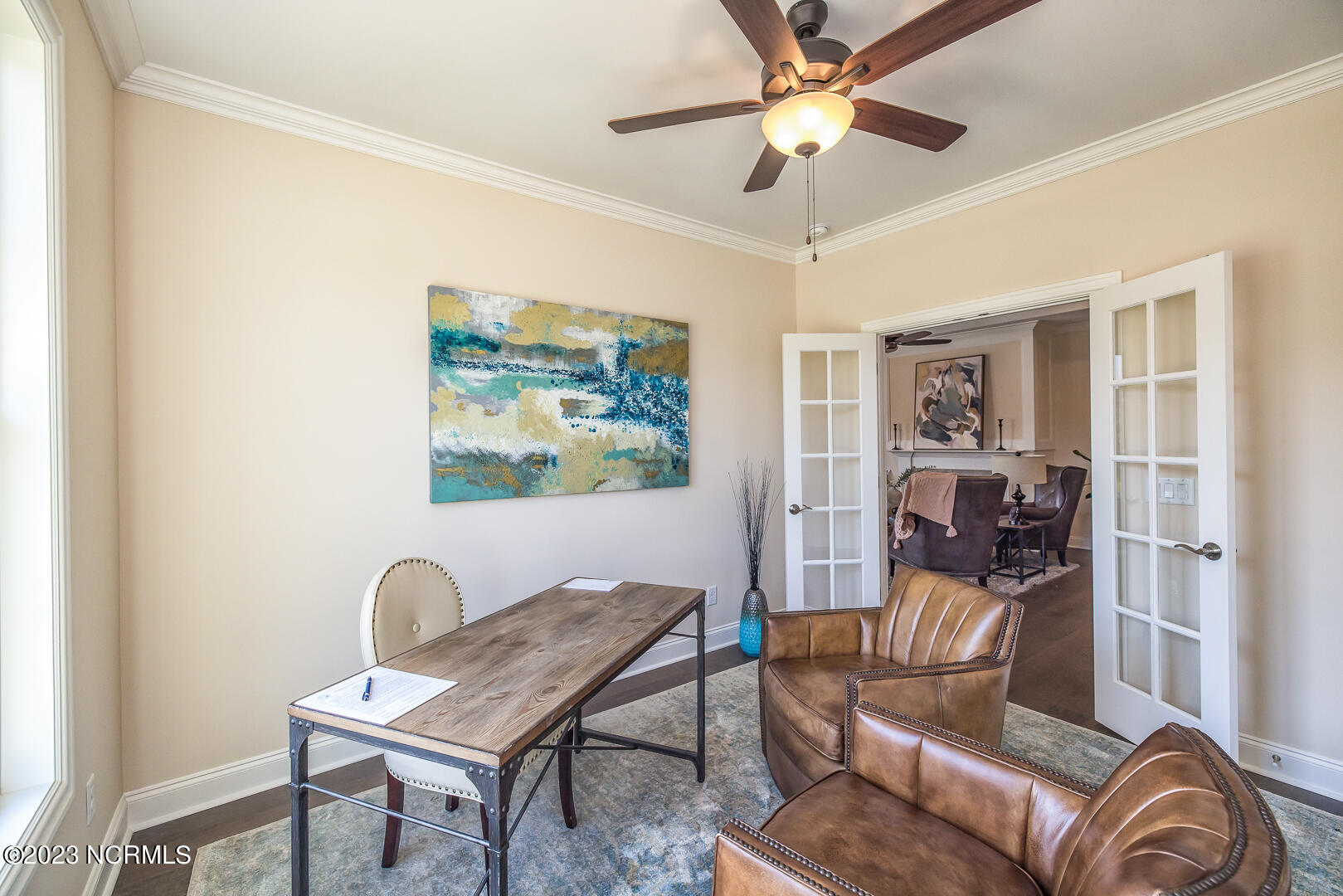 100512925 | Photo 37