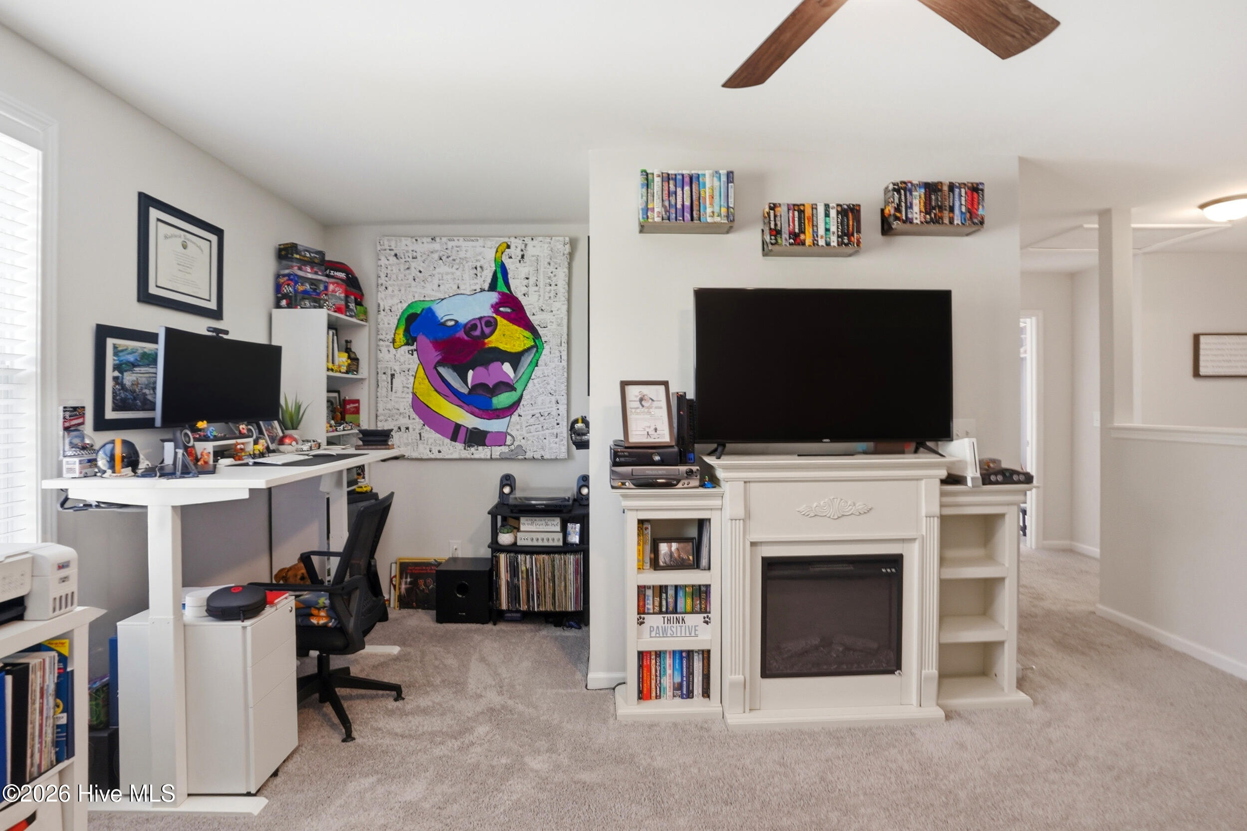 100567183 | Photo 33