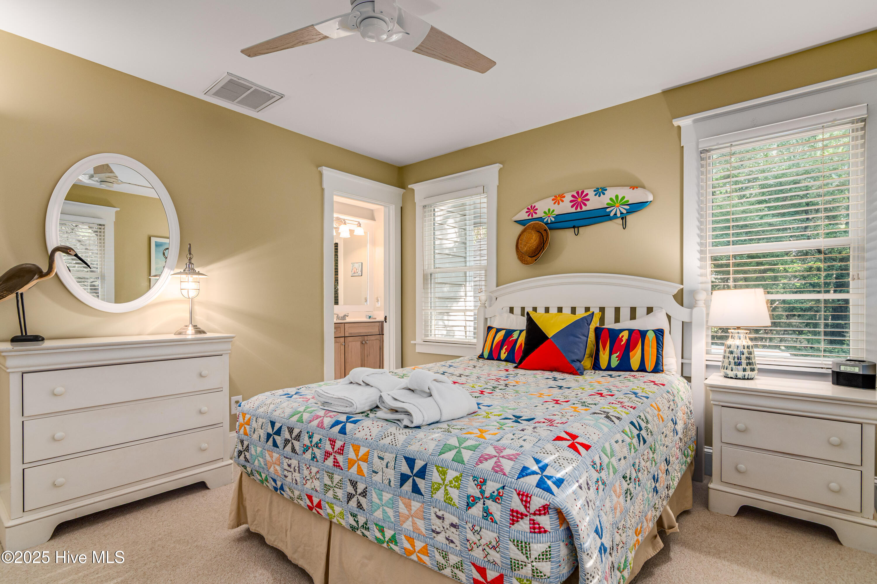 100510045 | Photo 21