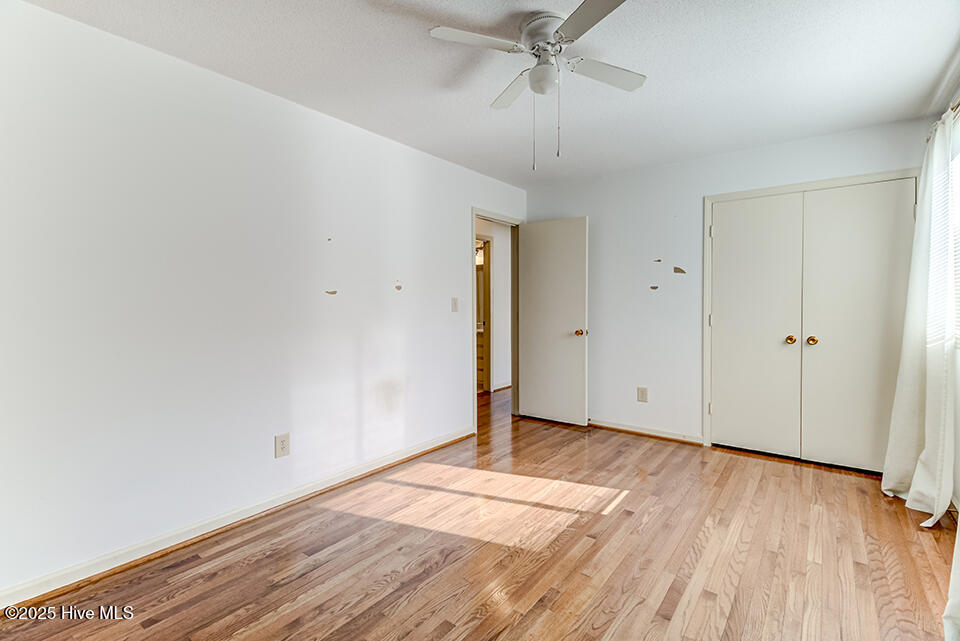 100541590 | Photo 23