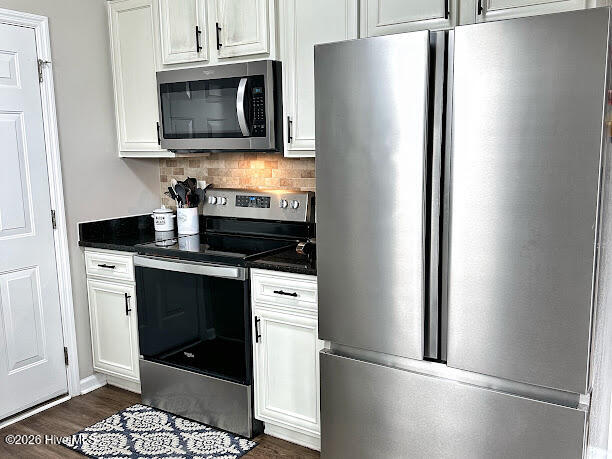 100560235 | Photo 22