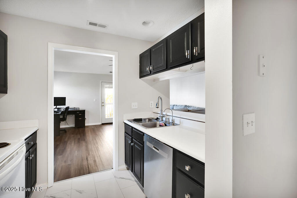 100546655 | Photo 10