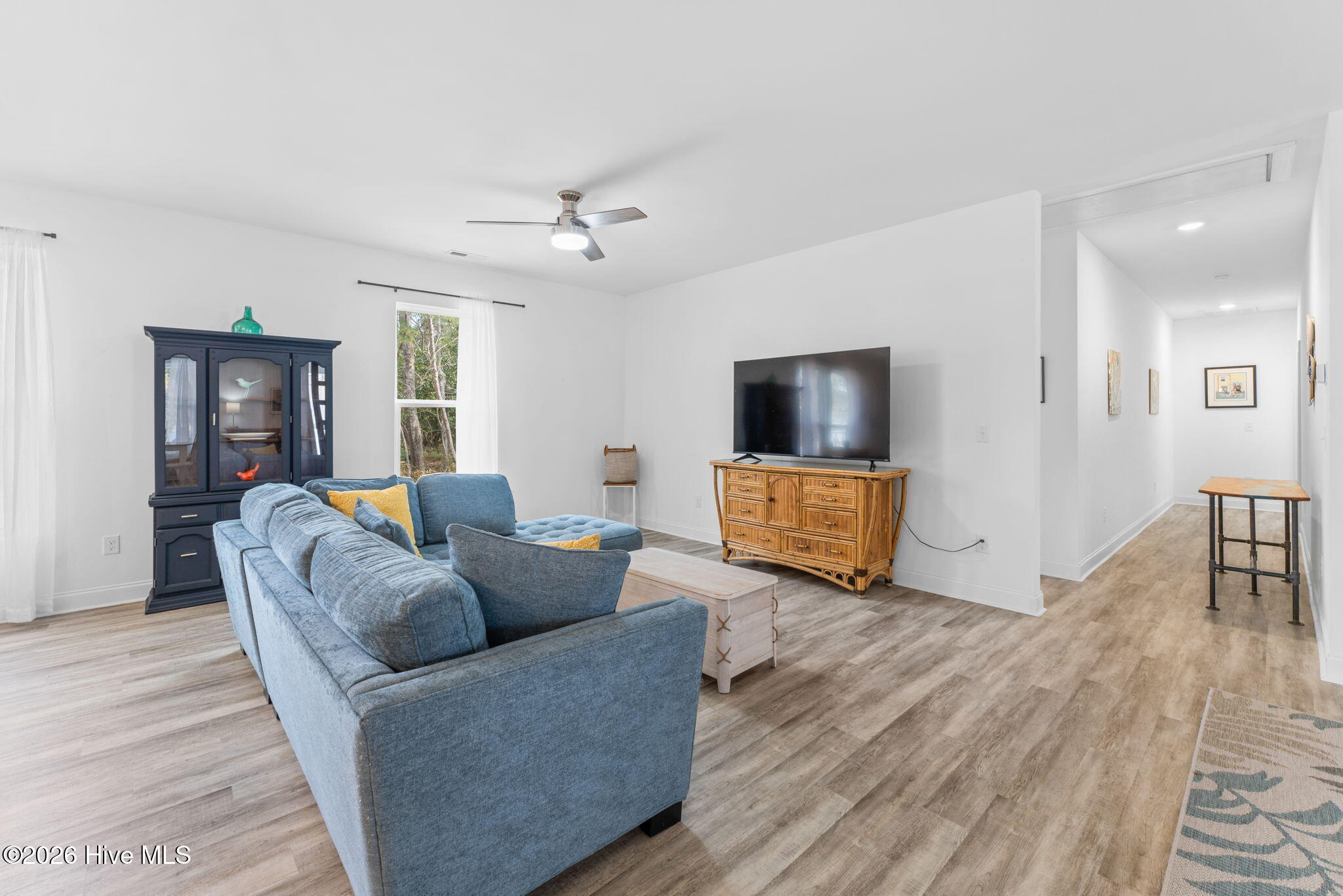 100554364 | Photo 10