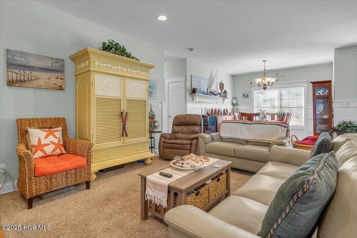 100544384 | Photo 10