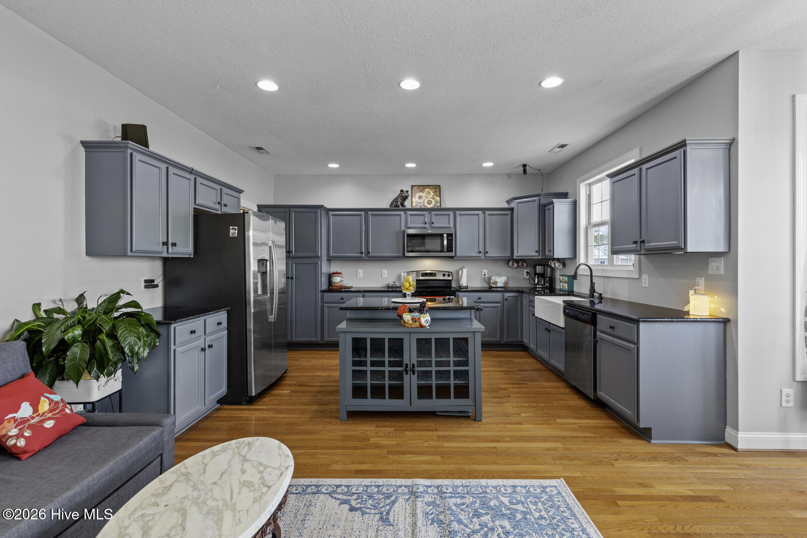 100564788 | Photo 10