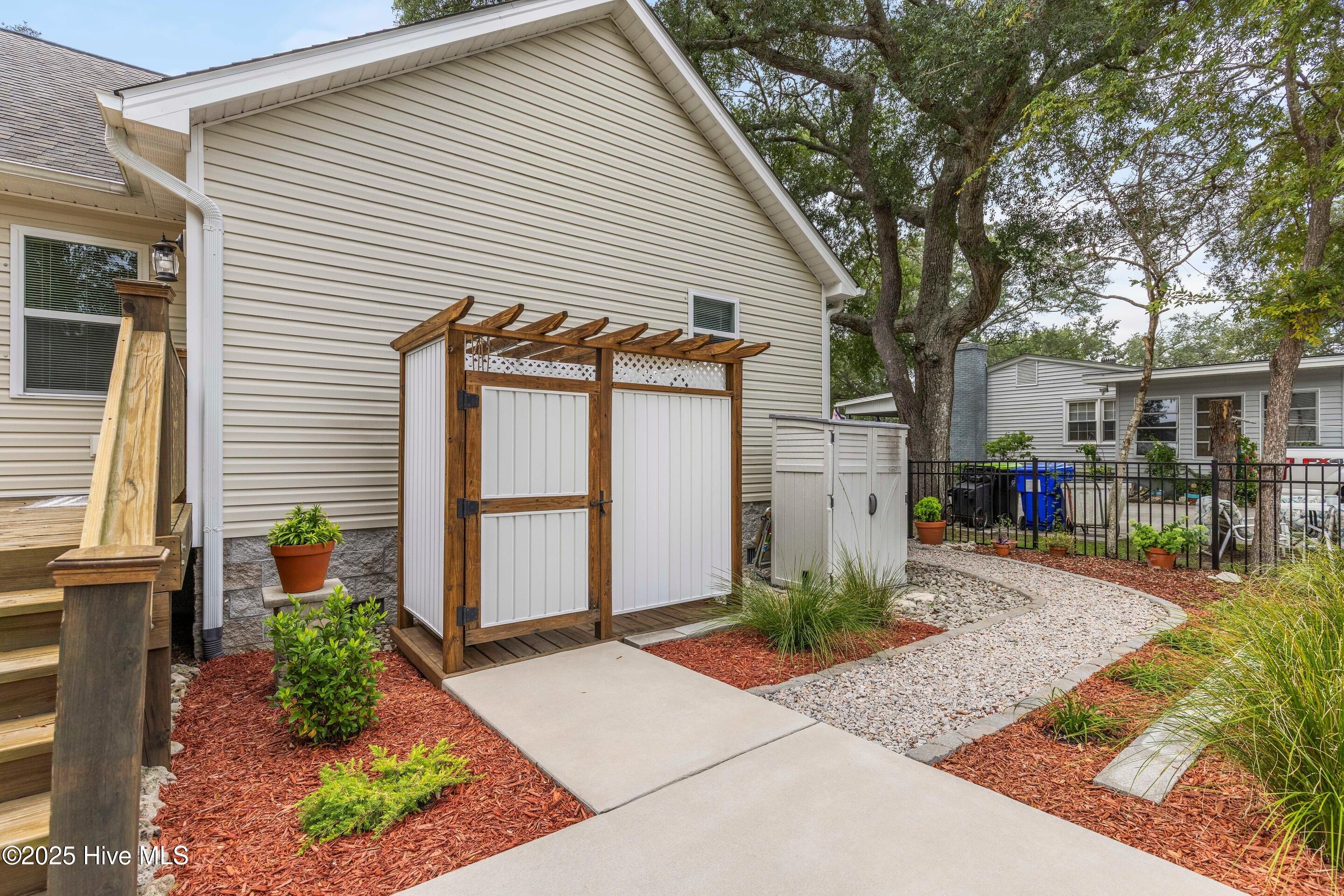 100526521 | Photo 48