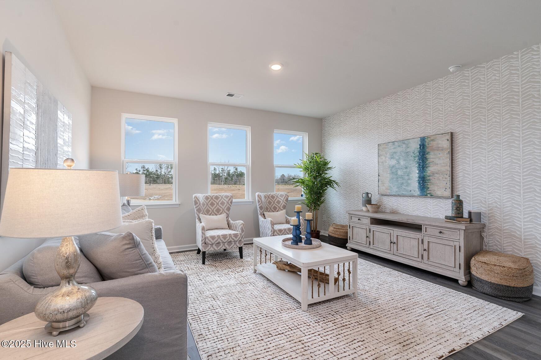 100535173 | Photo 11