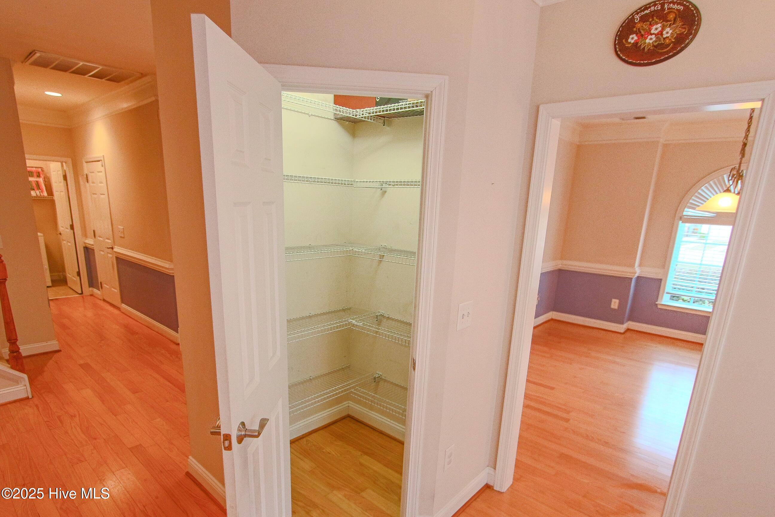 100478144 | Photo 20