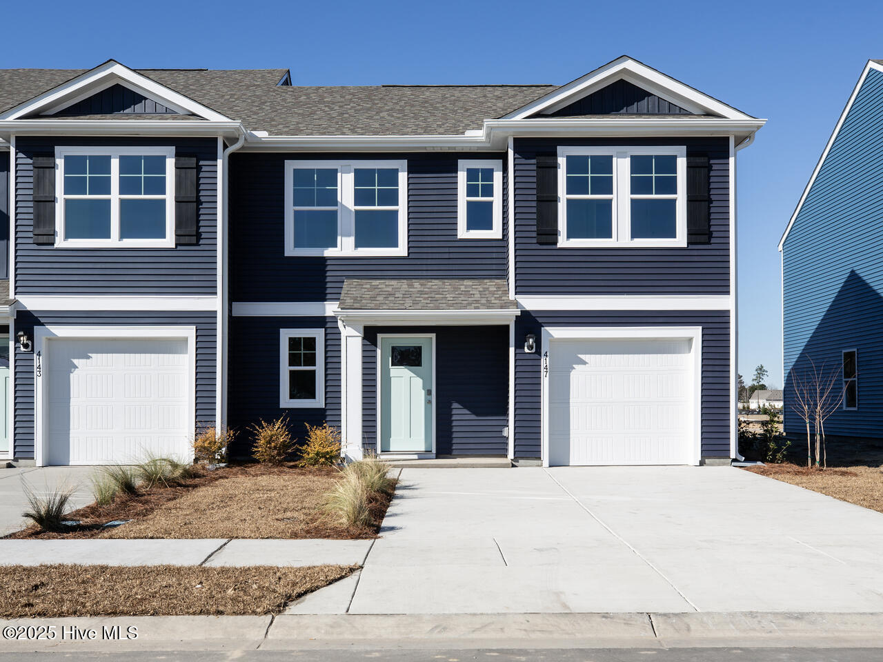 100488135 | Photo 23