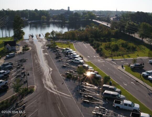 100569754 | Photo 38